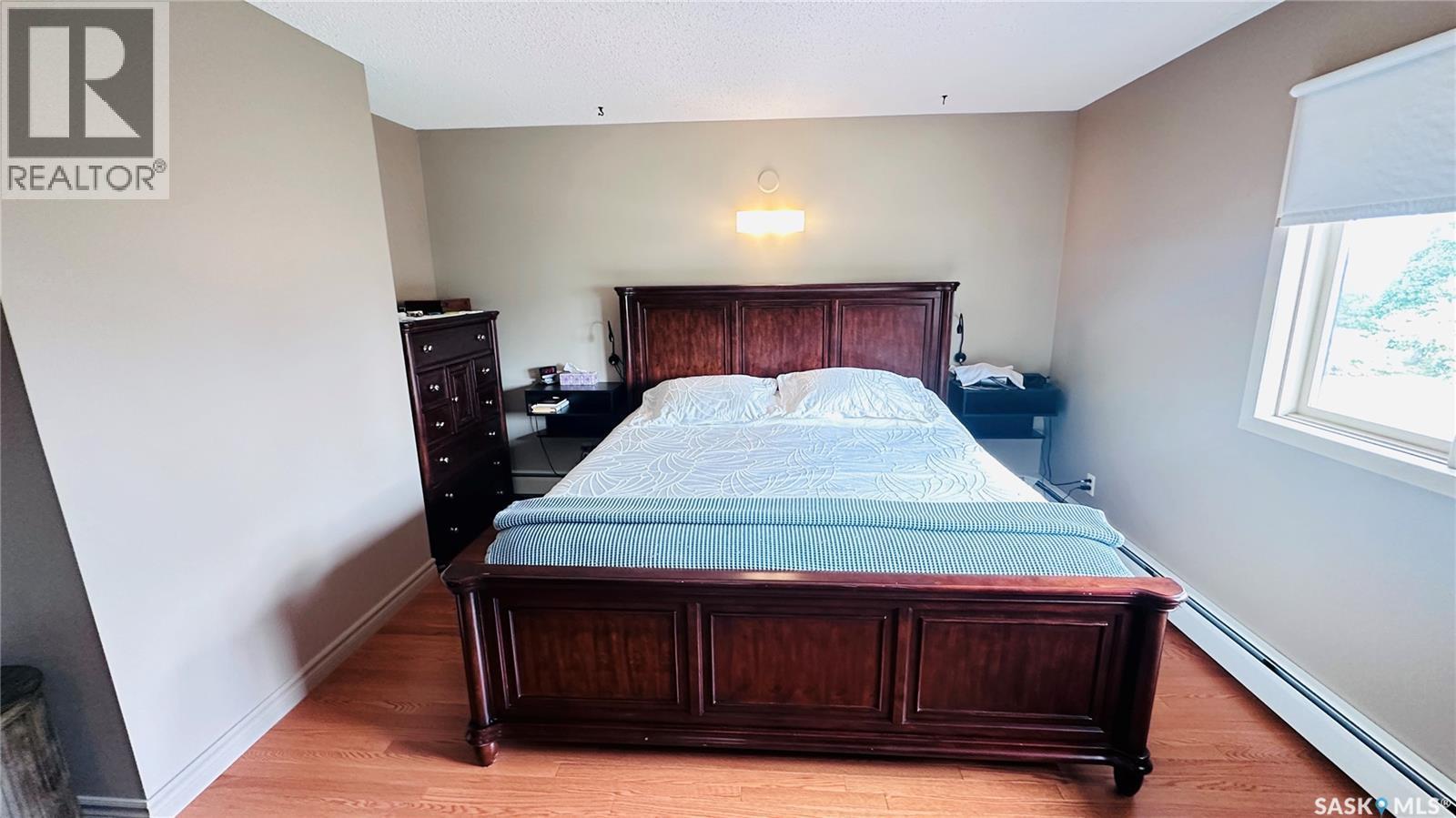 816 1St Avenue, Zenon Park, SK - Indoor Photo Showing Bedroom