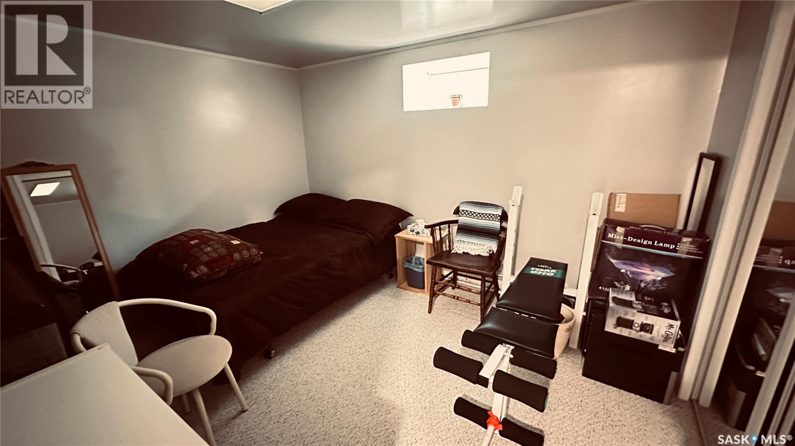 816 1St Avenue, Zenon Park, SK - Indoor Photo Showing Other Room