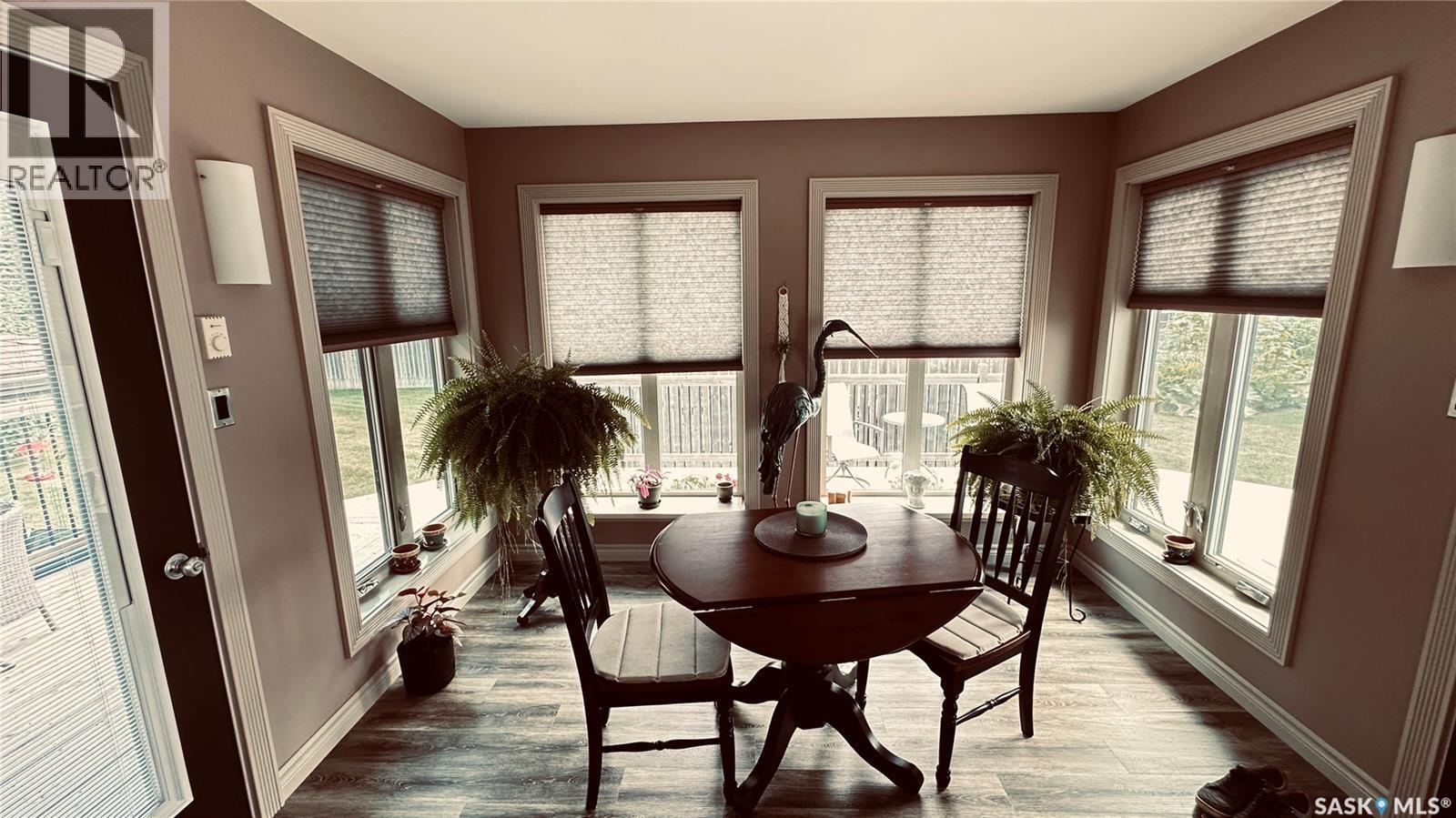 816 1St Avenue, Zenon Park, SK - Indoor Photo Showing Dining Room