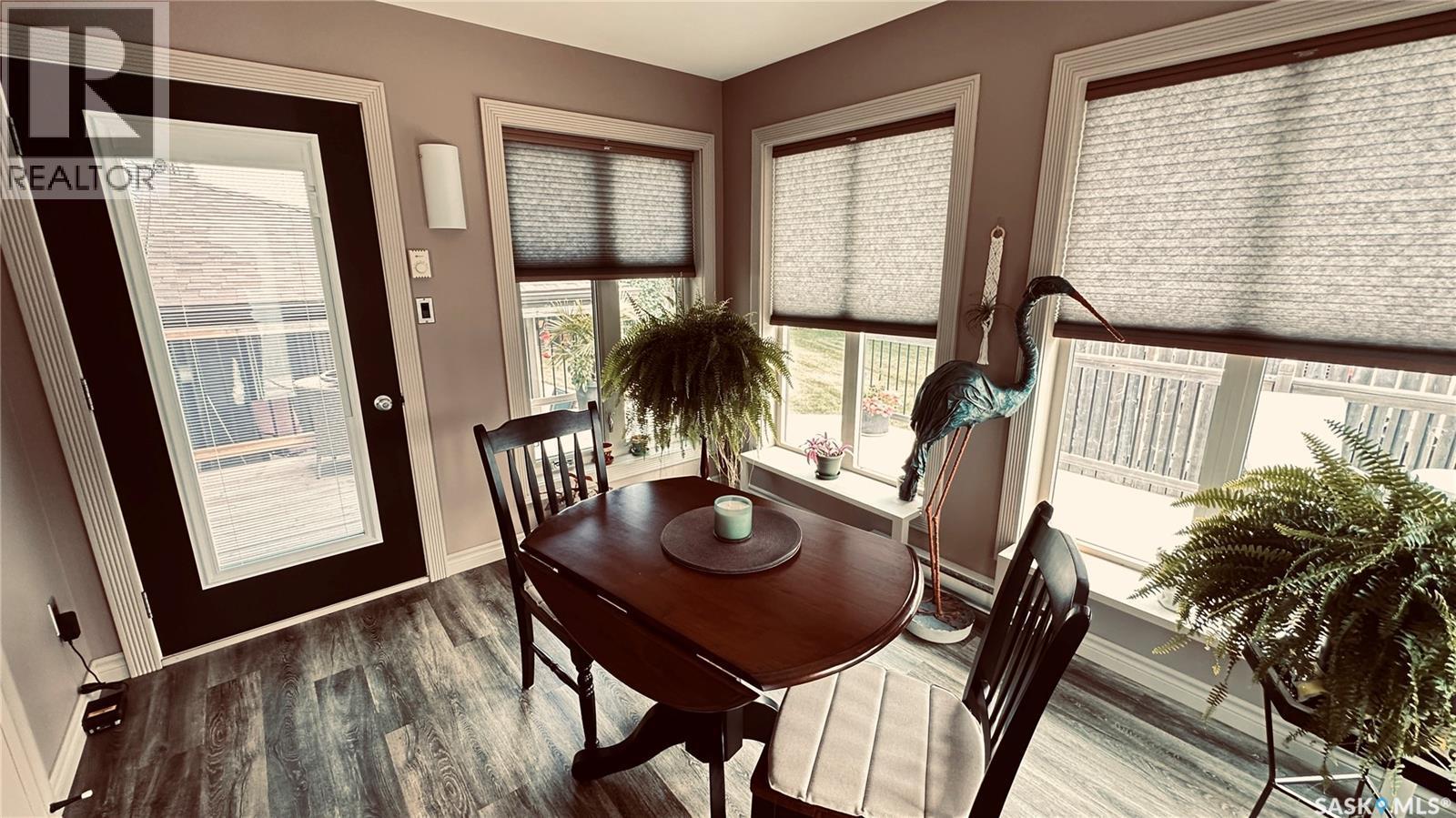 816 1St Avenue, Zenon Park, SK - Indoor Photo Showing Dining Room