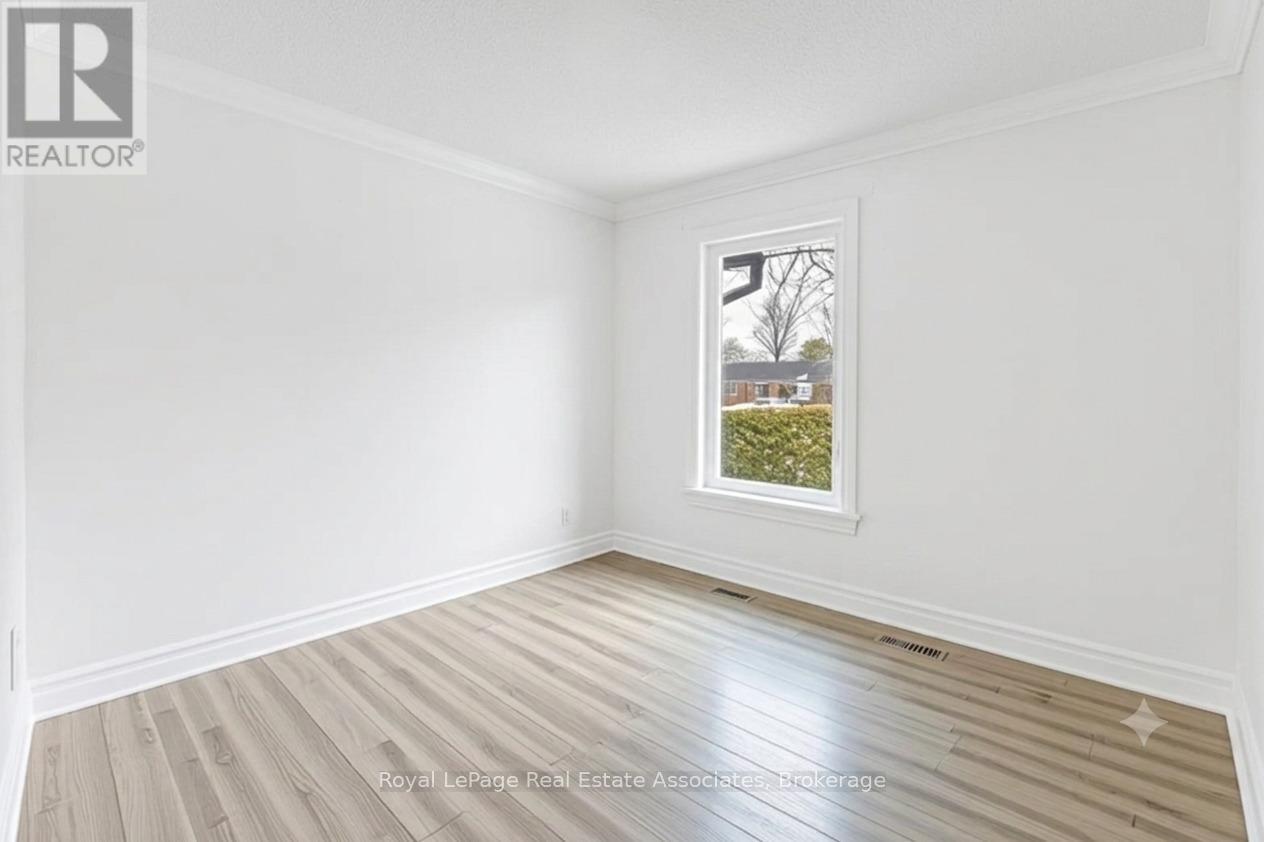 44 Mcclellan Road, Caledon, ON - Indoor Photo Showing Other Room