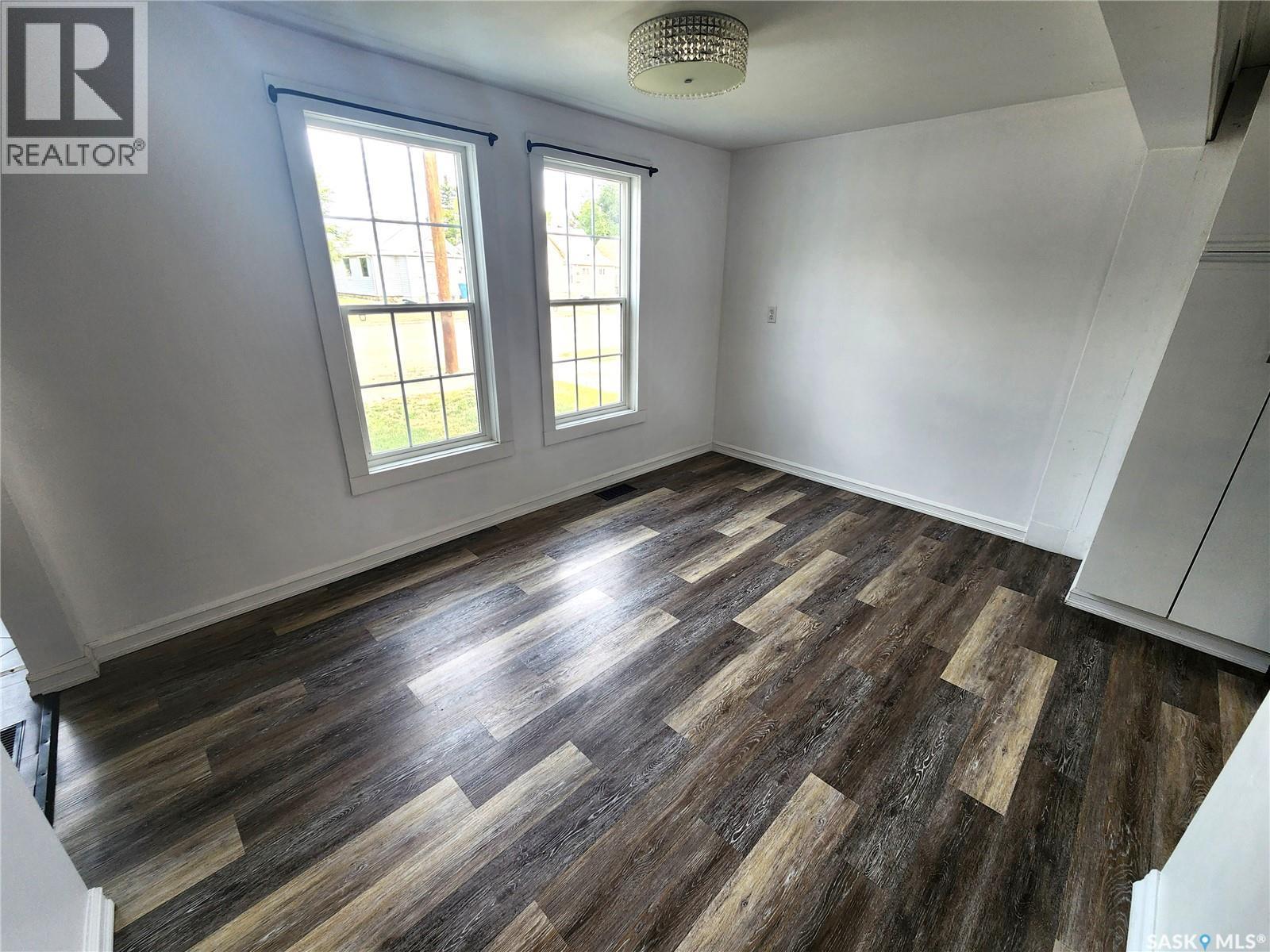 430 3Rd Street, Estevan, SK - Indoor Photo Showing Other Room