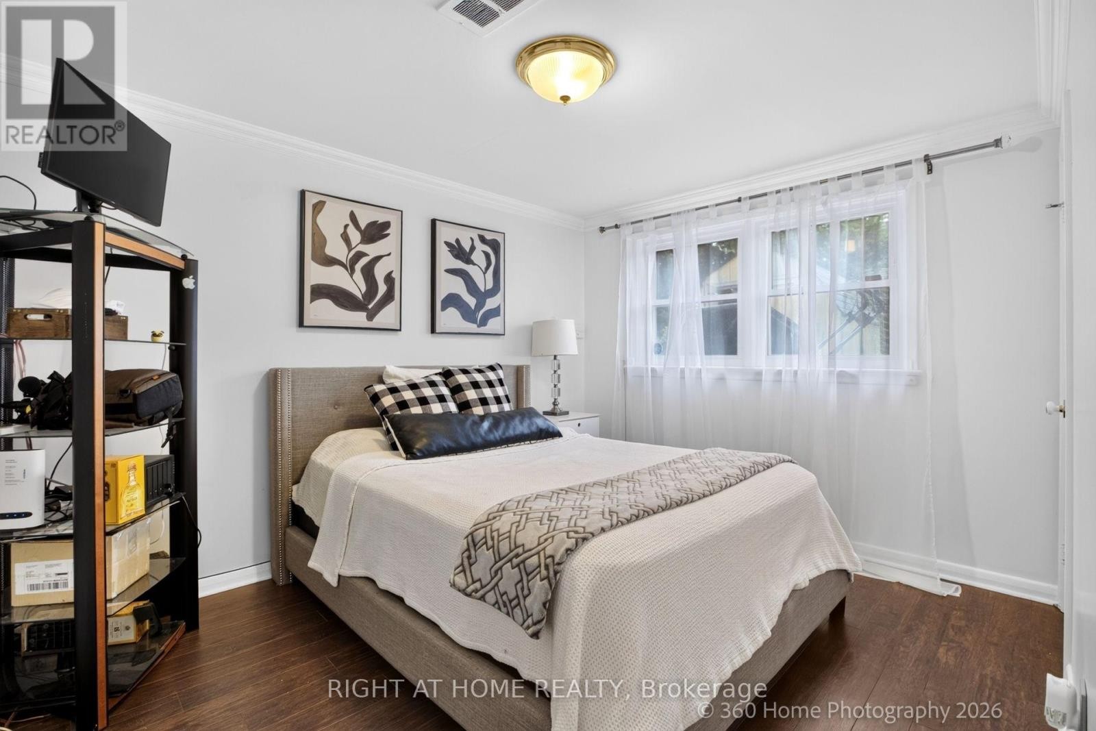 100 Perivale Crescent, Toronto, ON - Indoor Photo Showing Bedroom