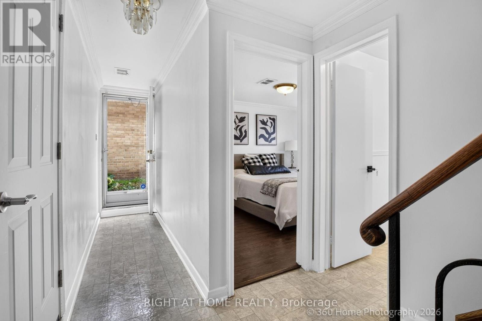 100 Perivale Crescent, Toronto, ON - Indoor Photo Showing Other Room