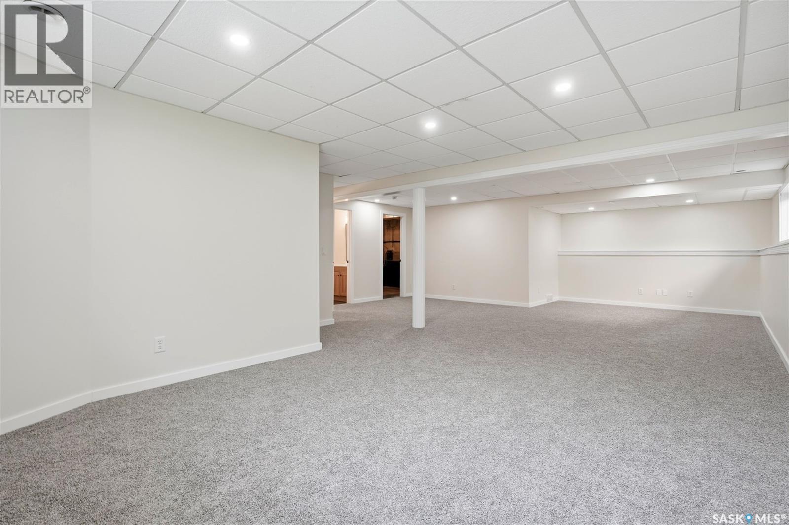 418 Greaves Crescent, Saskatoon, SK - Indoor Photo Showing Other Room