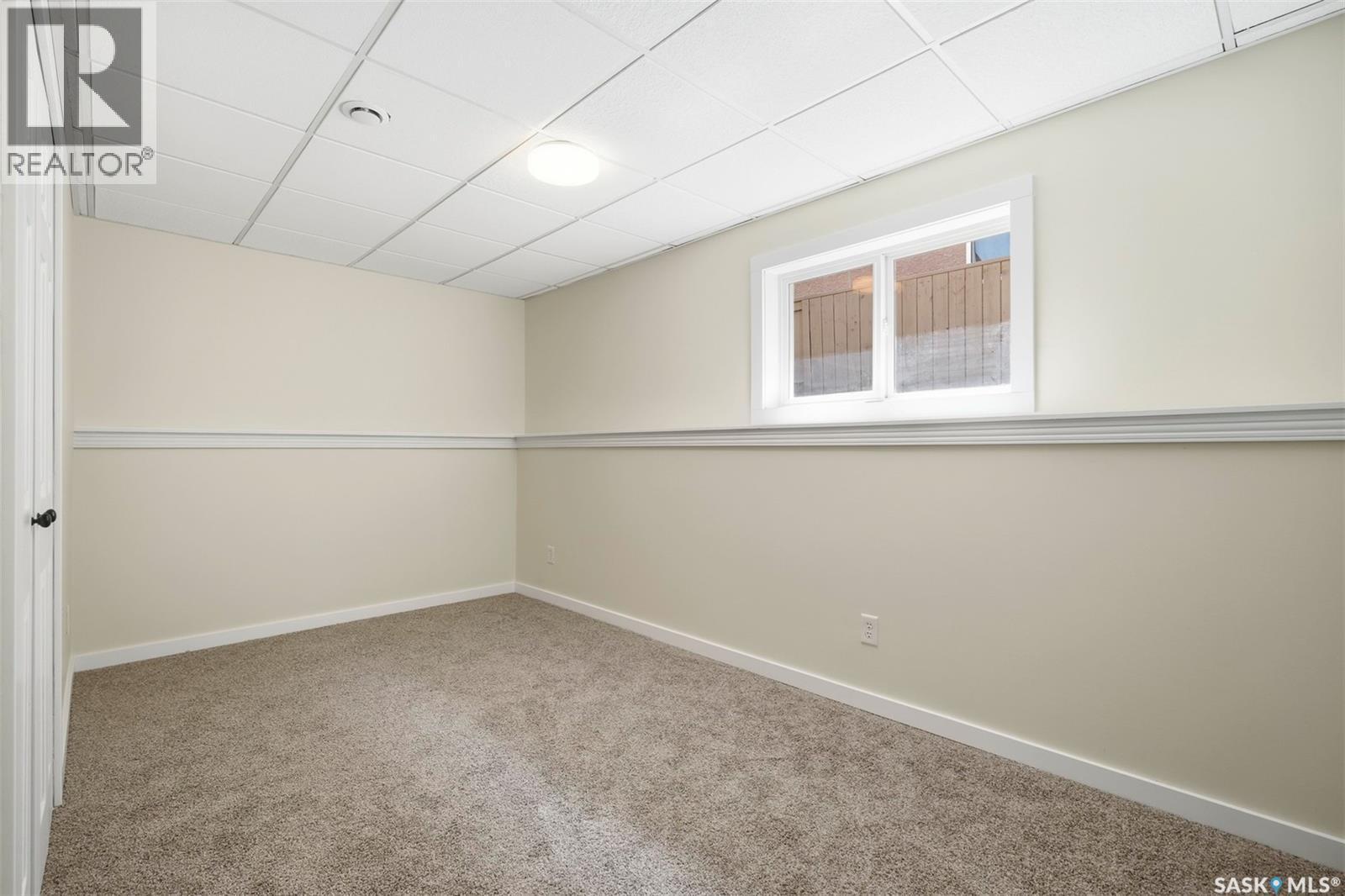 418 Greaves Crescent, Saskatoon, SK - Indoor Photo Showing Other Room