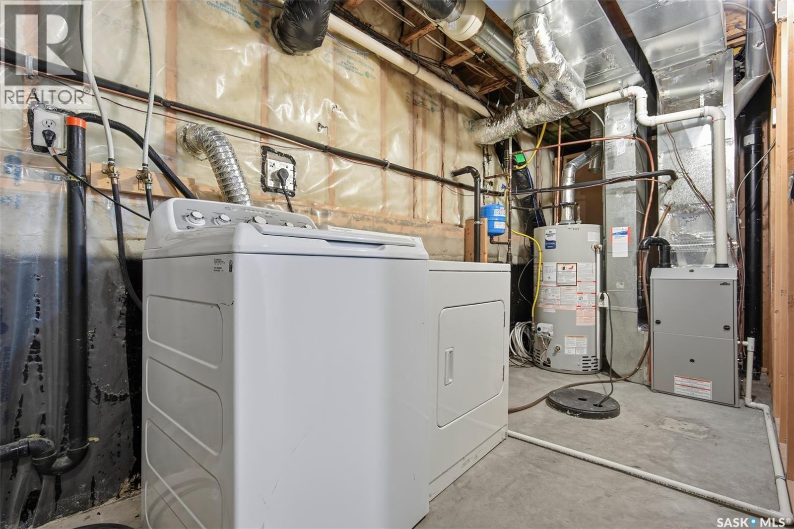 418 Greaves Crescent, Saskatoon, SK - Indoor Photo Showing Basement
