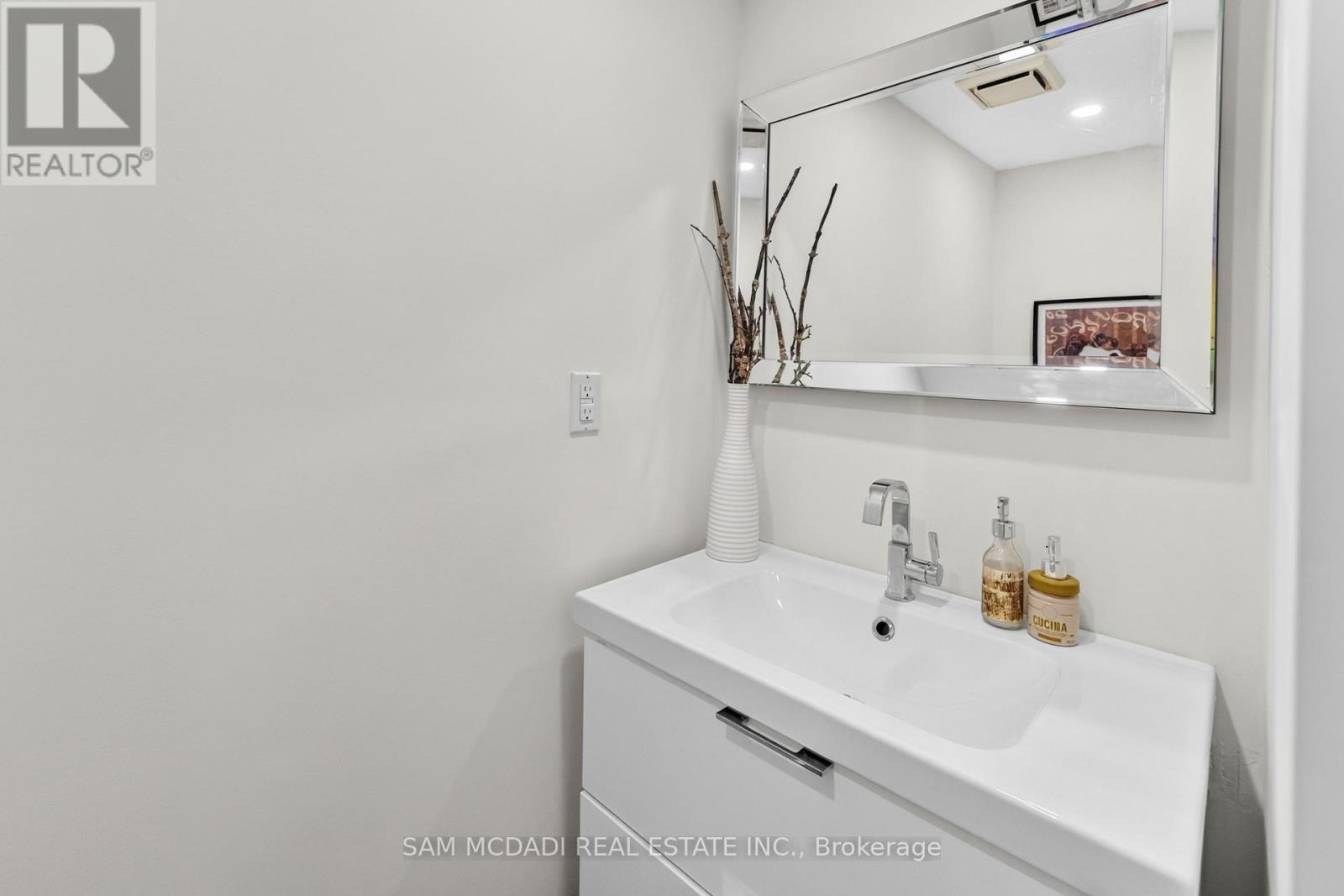 644 Sweetwater Place, Mississauga, ON - Indoor Photo Showing Bathroom