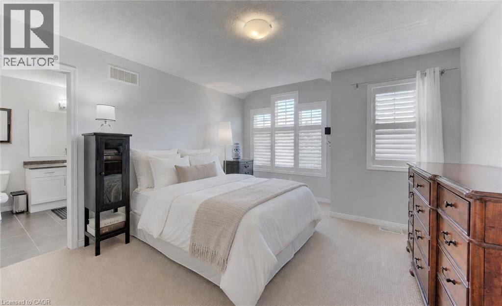 232 Cranbrook Street, Kitchener, ON - Indoor Photo Showing Bedroom