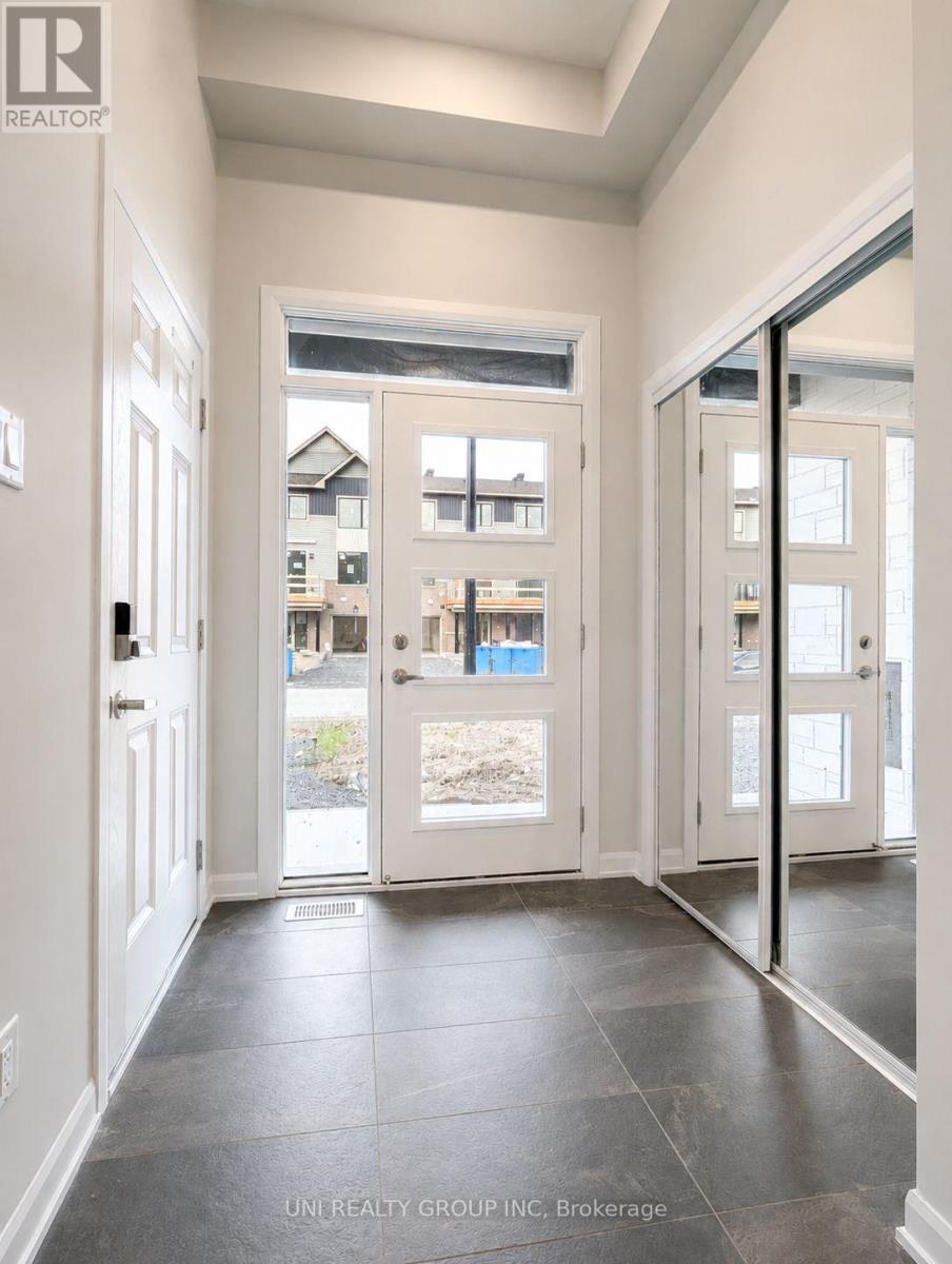 716 Tadpole Crescent, Ottawa, ON - Indoor Photo Showing Other Room