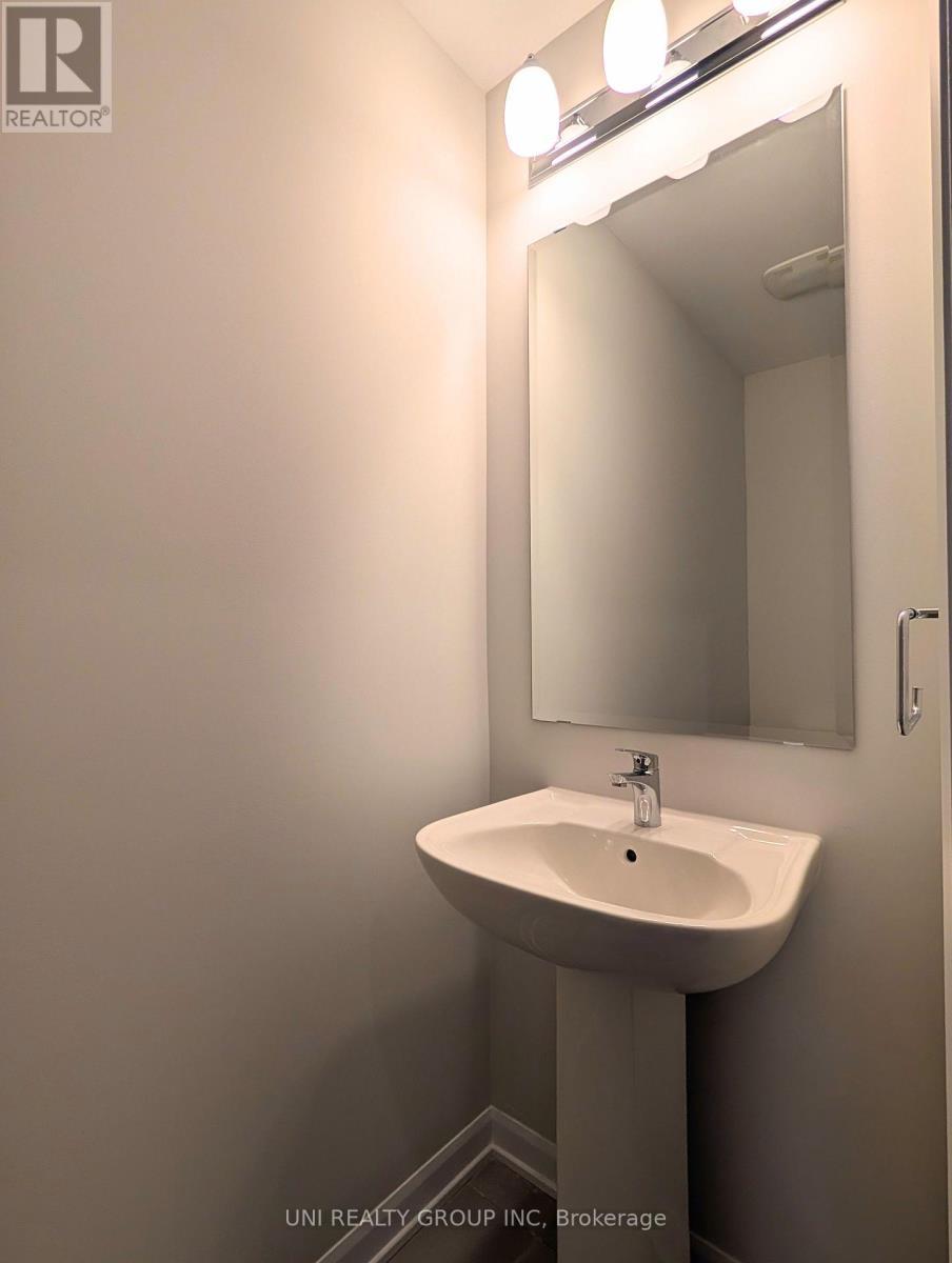 716 Tadpole Crescent, Ottawa, ON - Indoor Photo Showing Bathroom