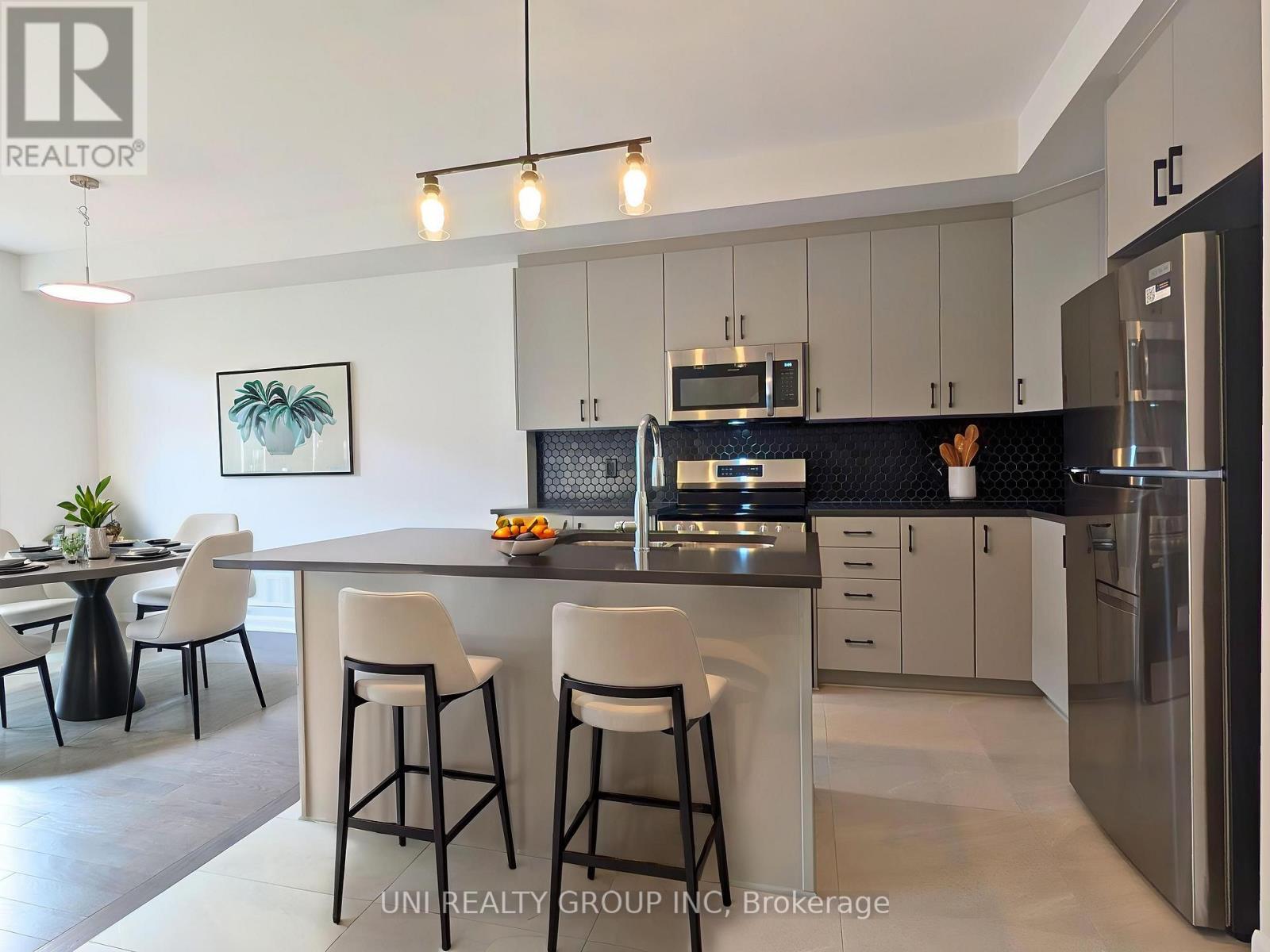 716 Tadpole Crescent, Ottawa, ON - Indoor Photo Showing Kitchen With Stainless Steel Kitchen With Double Sink