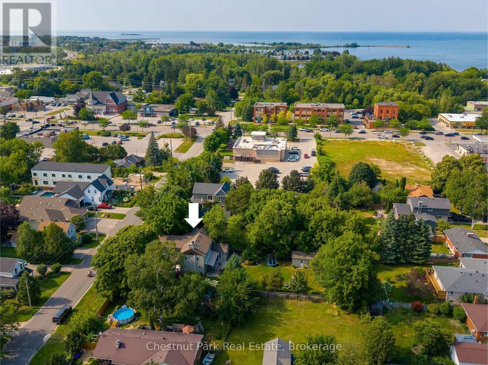 Great location near to schools - 71 Hickory Street, Collingwood, ON - Outdoor With Body Of Water With View