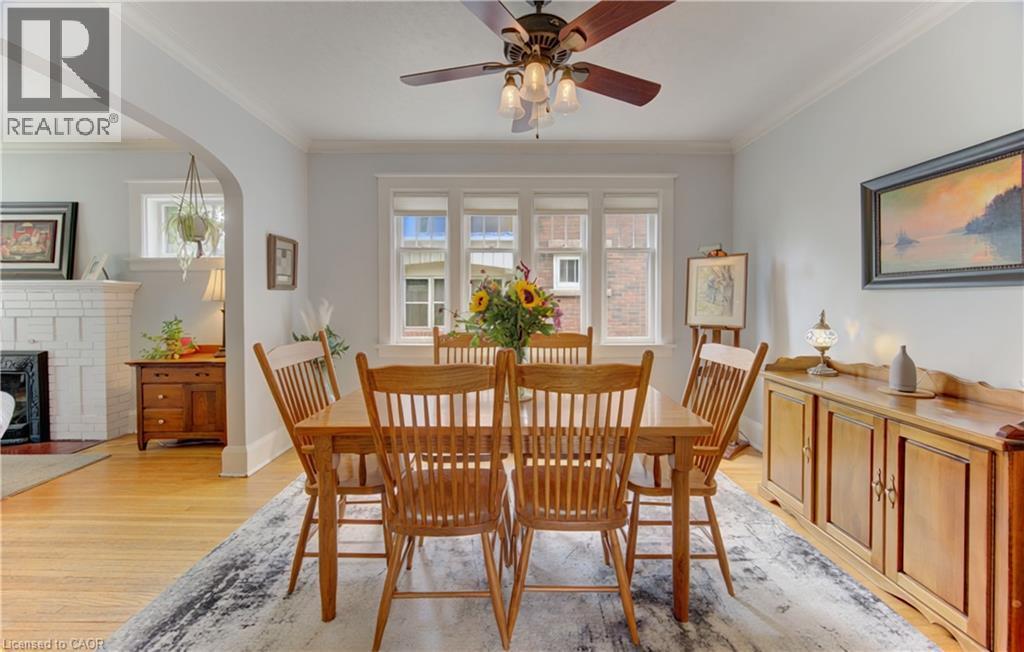 150 Union Boulevard, Kitchener, ON - Indoor Photo Showing Dining Room With Fireplace