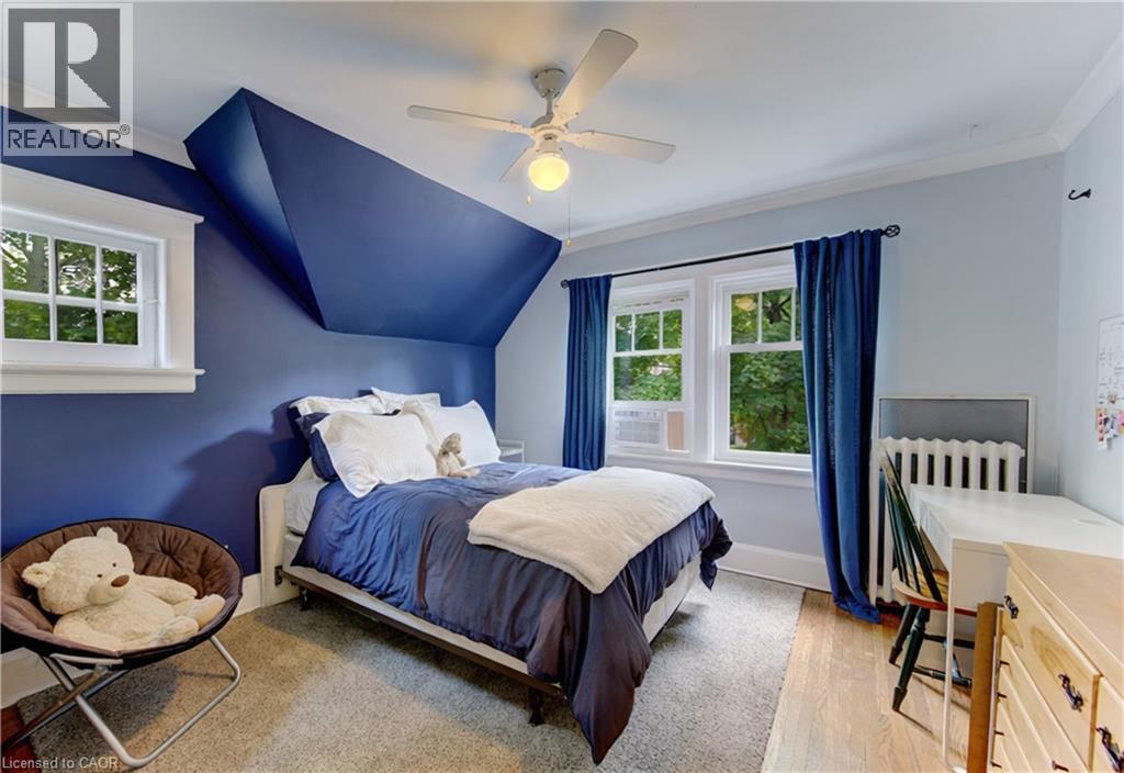 150 Union Boulevard, Kitchener, ON - Indoor Photo Showing Bedroom