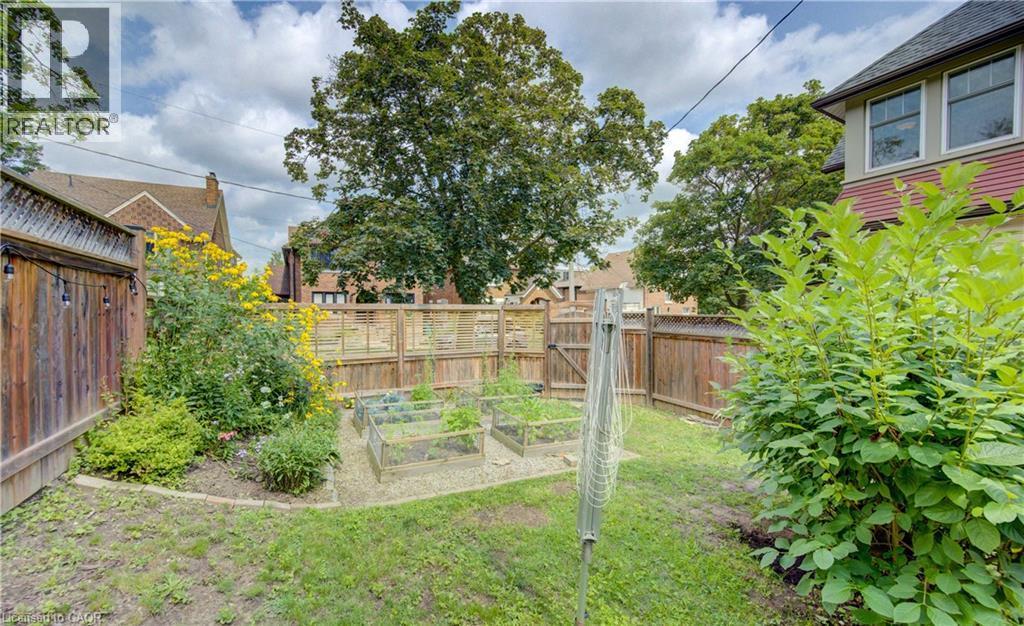 150 Union Boulevard, Kitchener, ON - Outdoor