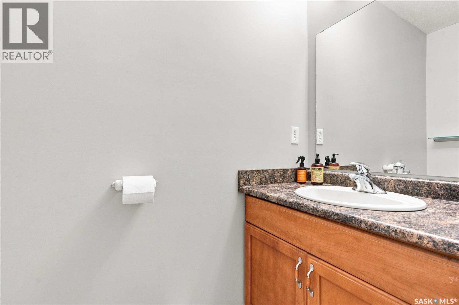 3010 37Th Street W, Saskatoon, SK - Indoor Photo Showing Bathroom