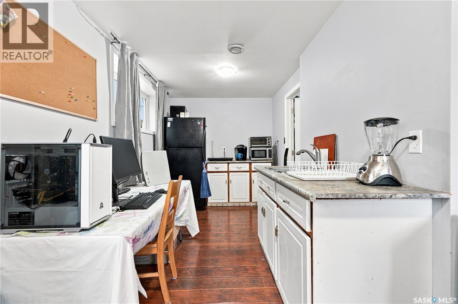 3010 37Th Street W, Saskatoon, SK - Indoor