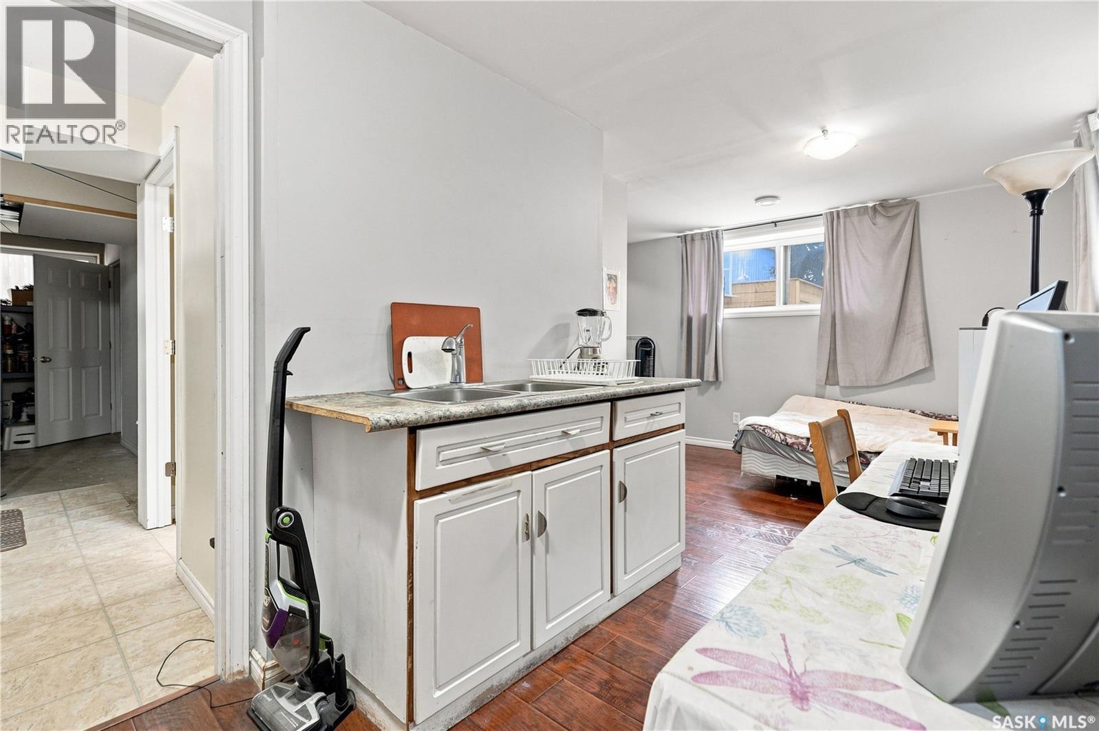 3010 37Th Street W, Saskatoon, SK - Indoor