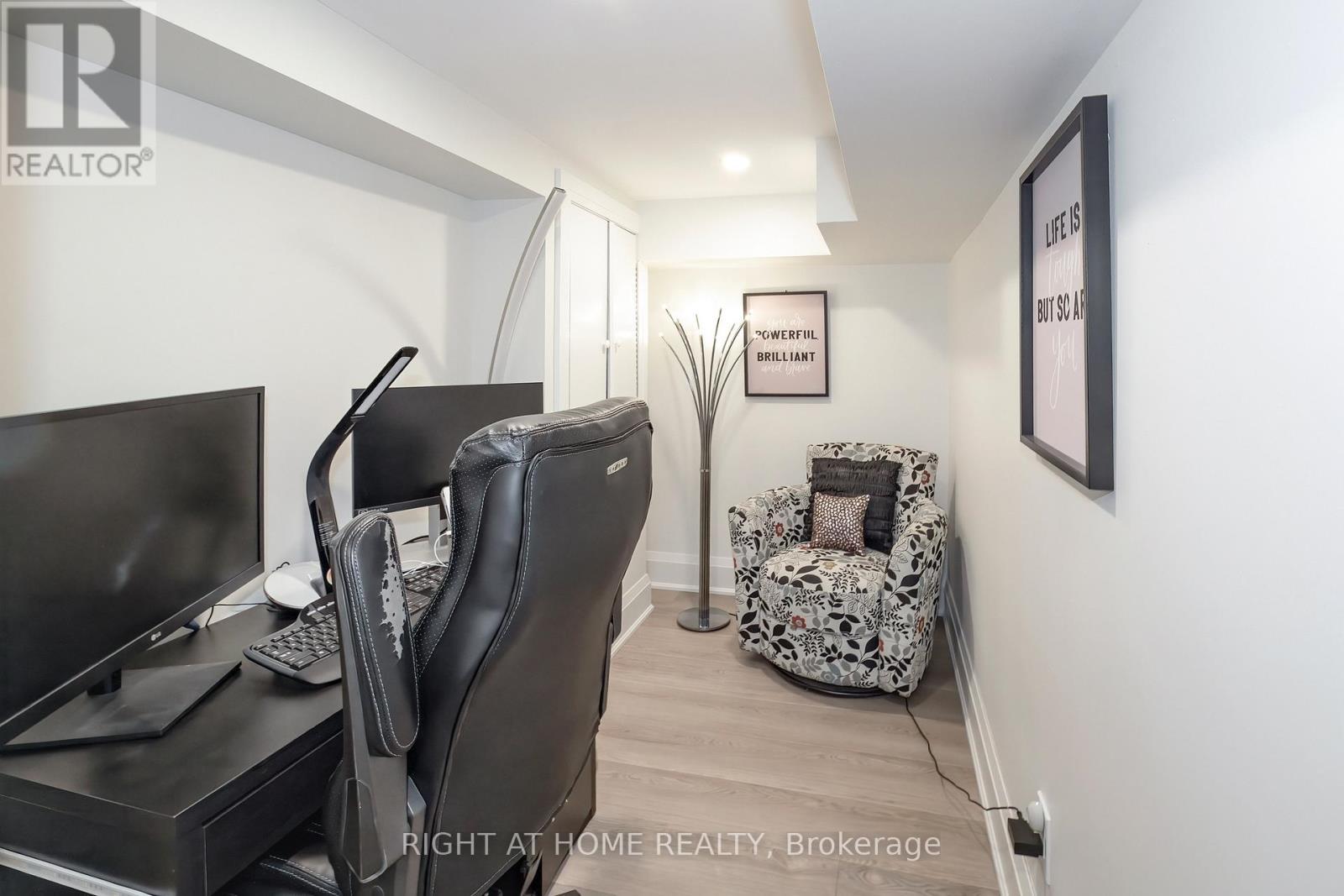 30 Caspian Square, Clarington, ON - Indoor Photo Showing Other Room