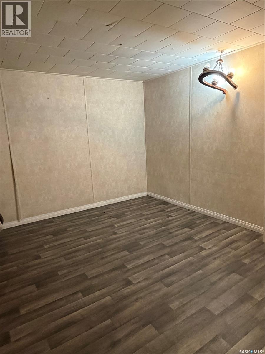 121 Pine Street, Porcupine Plain, SK - Indoor Photo Showing Other Room