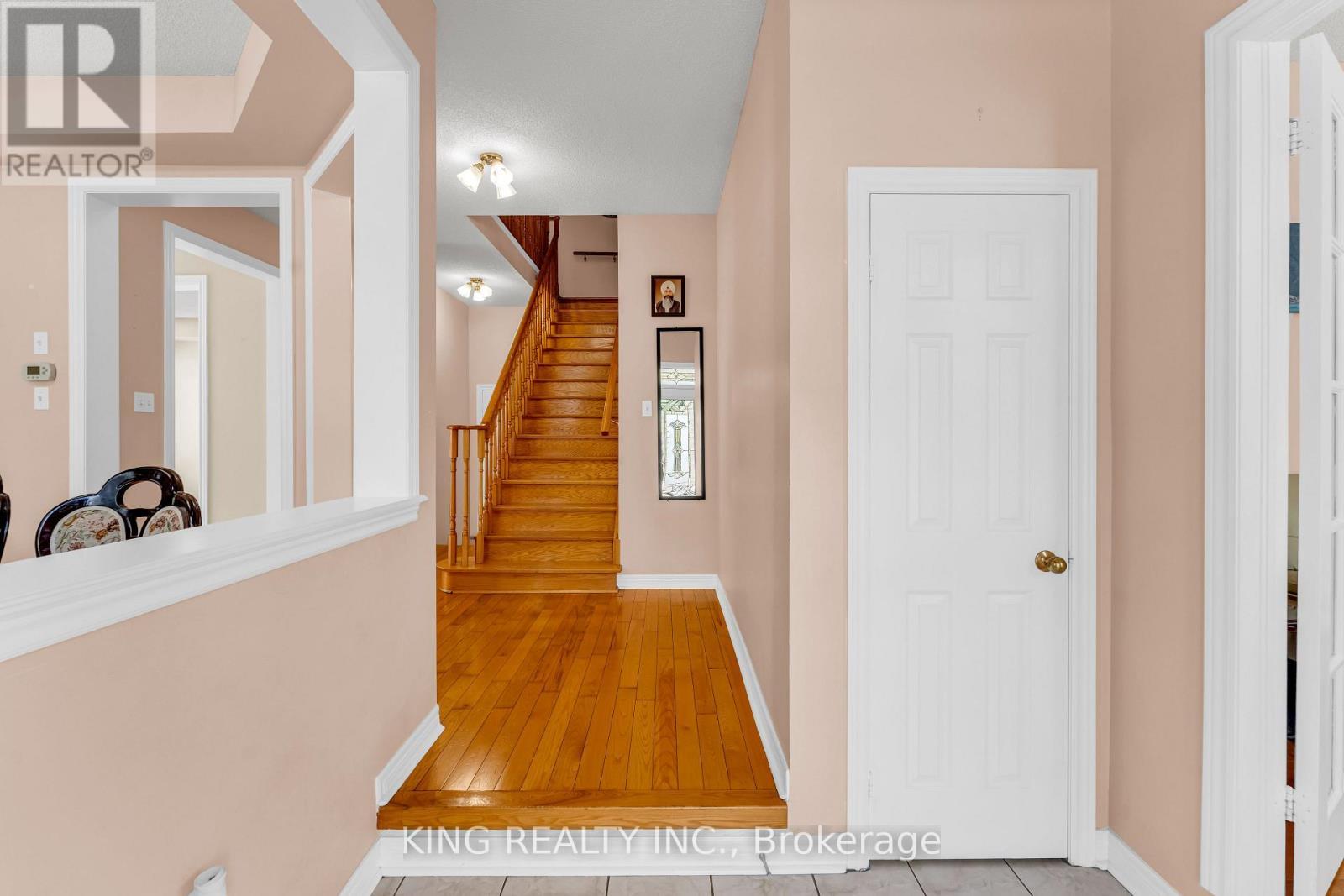 100 Pantomine Boulevard, Brampton, ON - Indoor Photo Showing Other Room