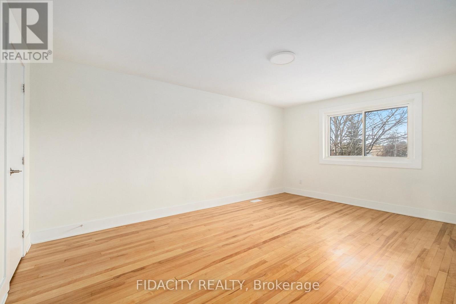 1030 Maitland Avenue, Ottawa, ON - Indoor Photo Showing Other Room