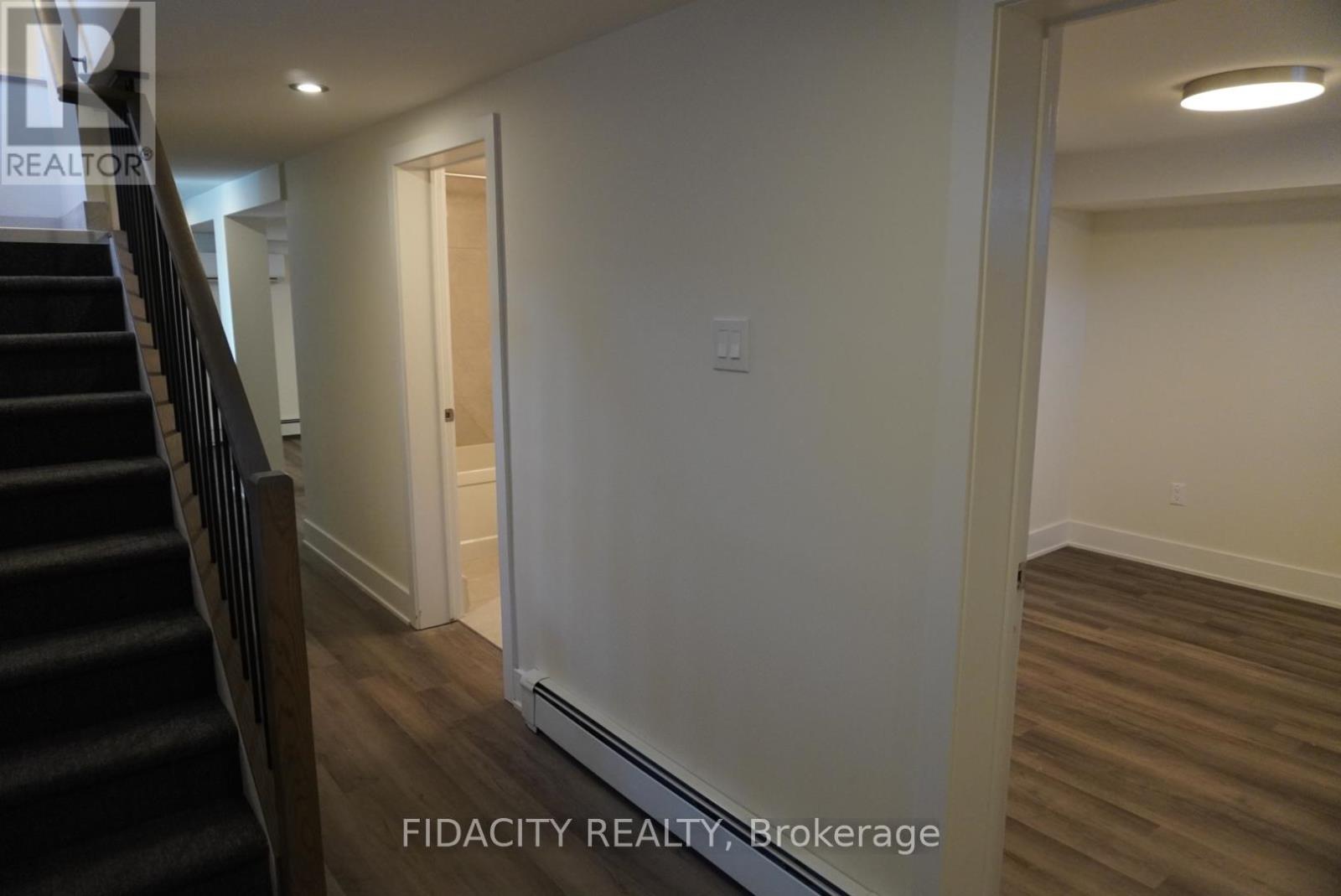 1030 Maitland Avenue, Ottawa, ON - Indoor Photo Showing Other Room