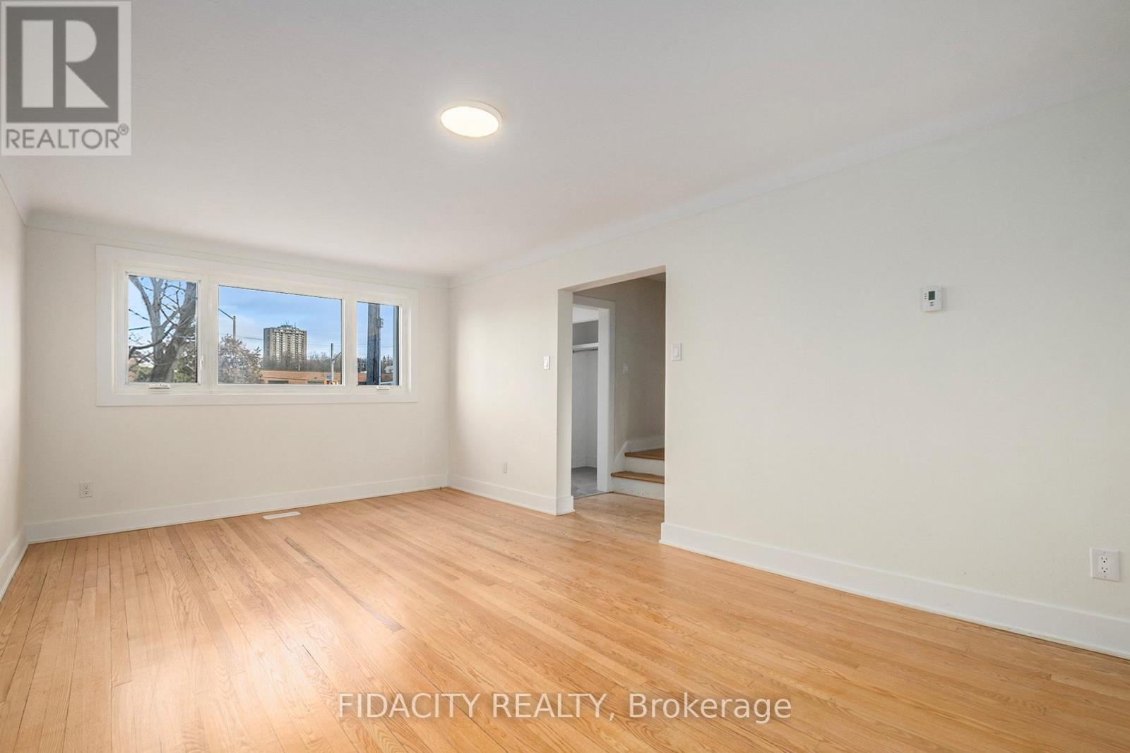 1030 Maitland Avenue, Ottawa, ON - Indoor Photo Showing Other Room