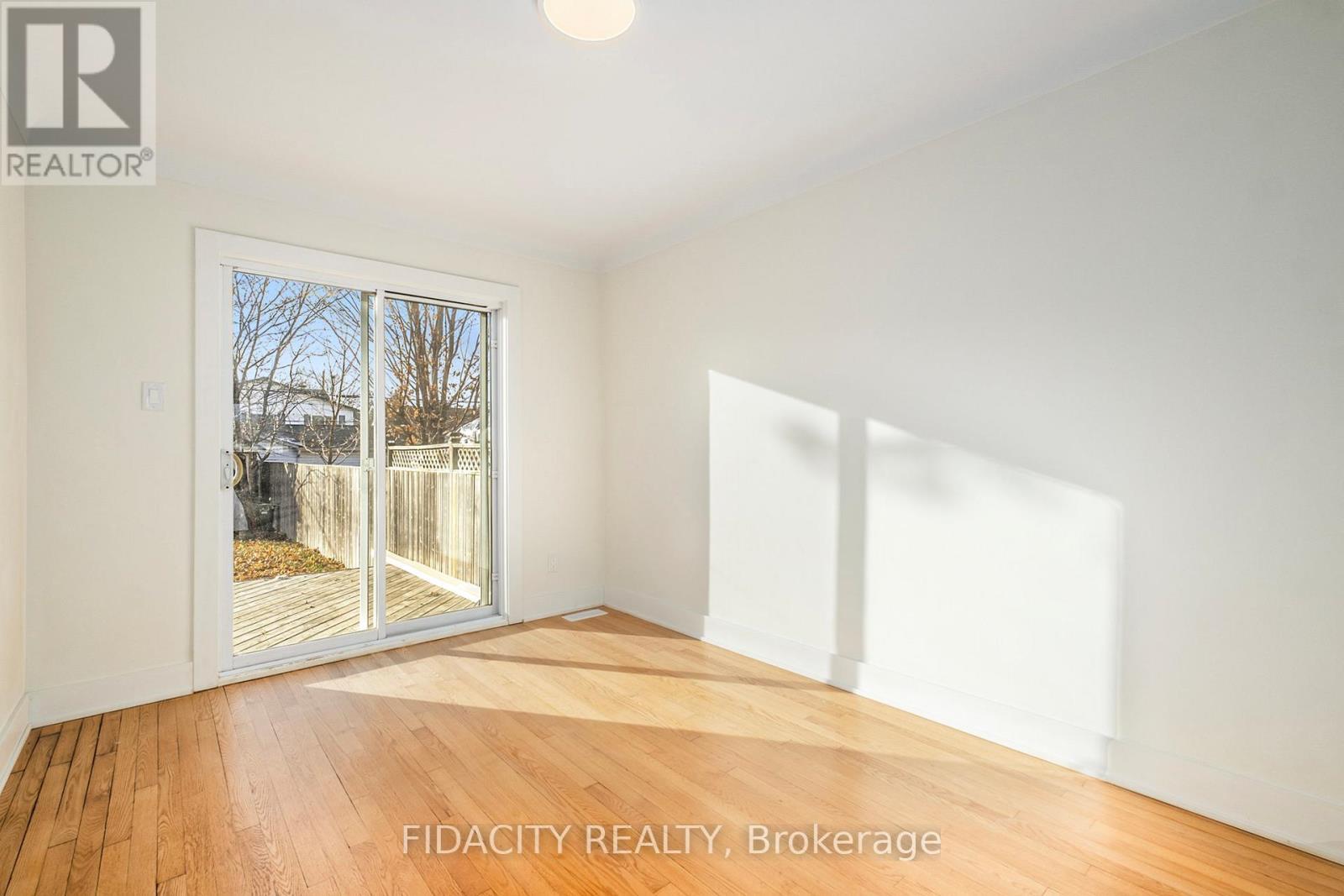 1030 Maitland Avenue, Ottawa, ON - Indoor Photo Showing Other Room