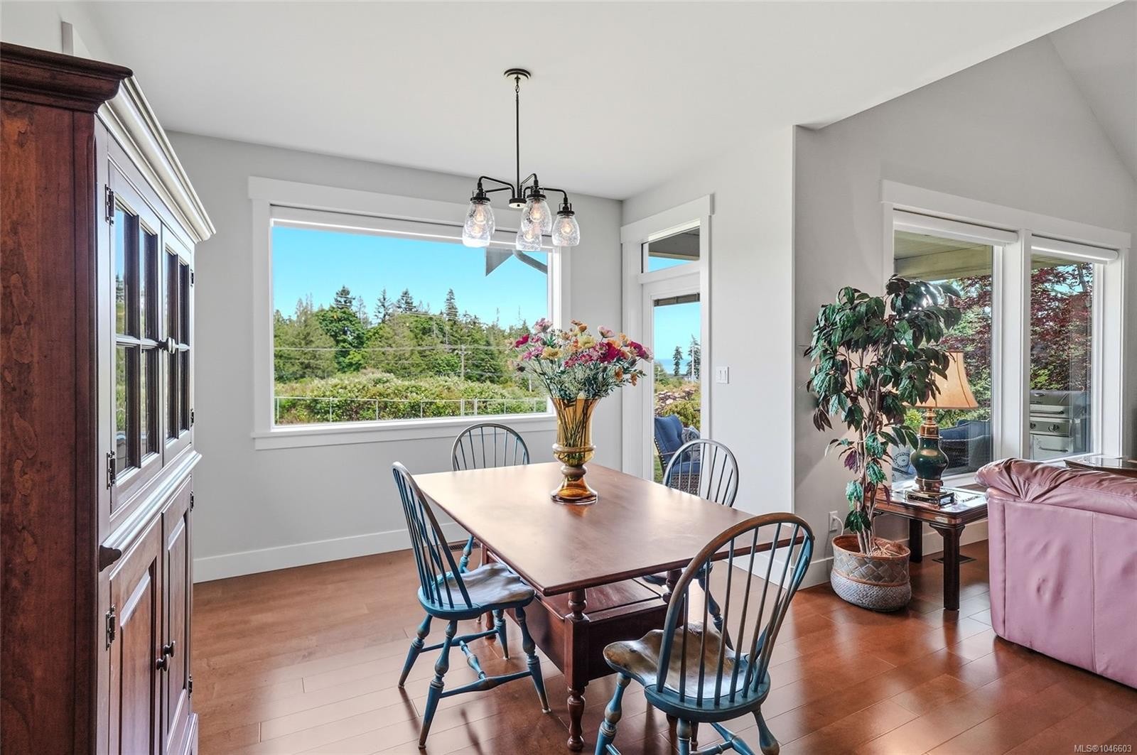 3861 Creekside Dr, Bowser, BC