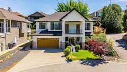 5027 France Court Kelowna, BC V1W 4M4
