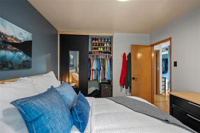 40 Argonne Bay, Winnipeg, MB - Indoor Photo Showing Bedroom