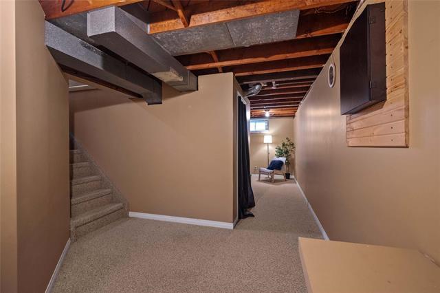40 Argonne Bay, Winnipeg, MB - Indoor