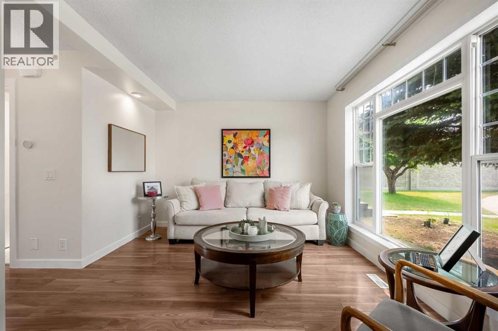 91 Hidden Crescent Nw, Calgary, AB