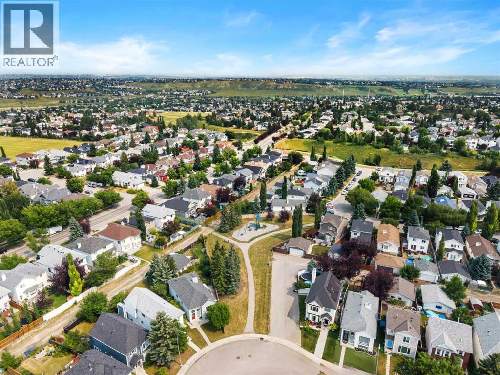 91 Hidden Crescent Nw, Calgary, AB