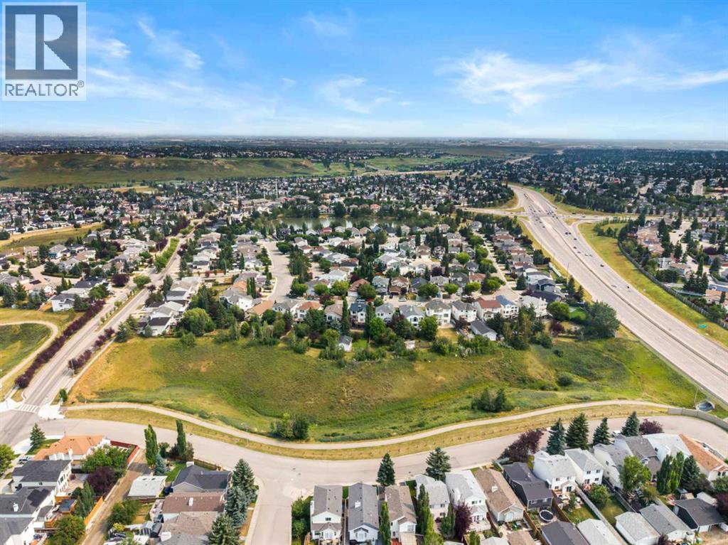 91 Hidden Crescent Nw, Calgary, AB
