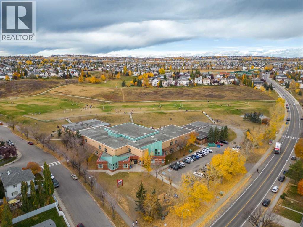 91 Hidden Crescent Nw, Calgary, AB