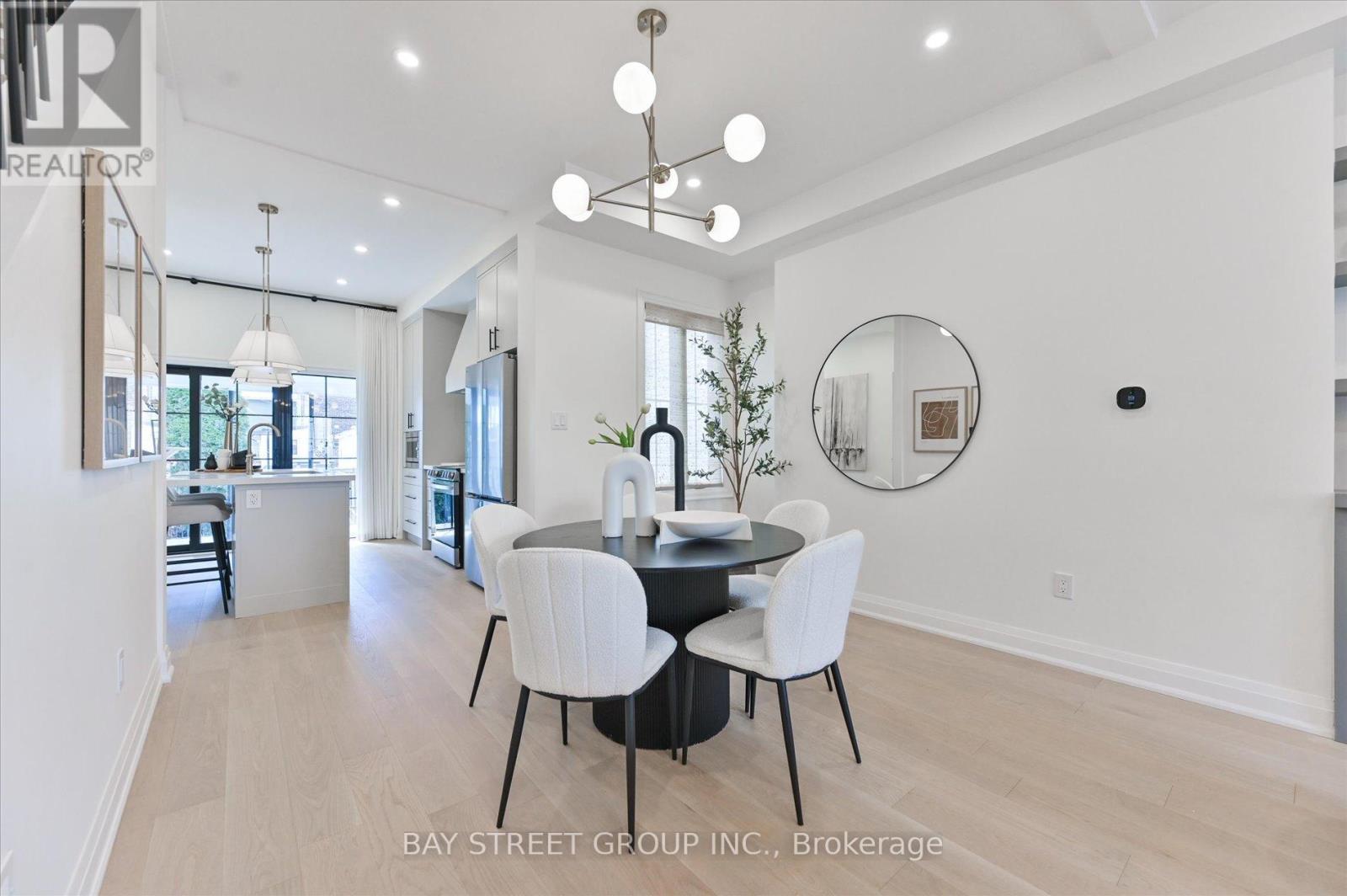 547 Eastern Avenue, Toronto, ON - Indoor Photo Showing Dining Room