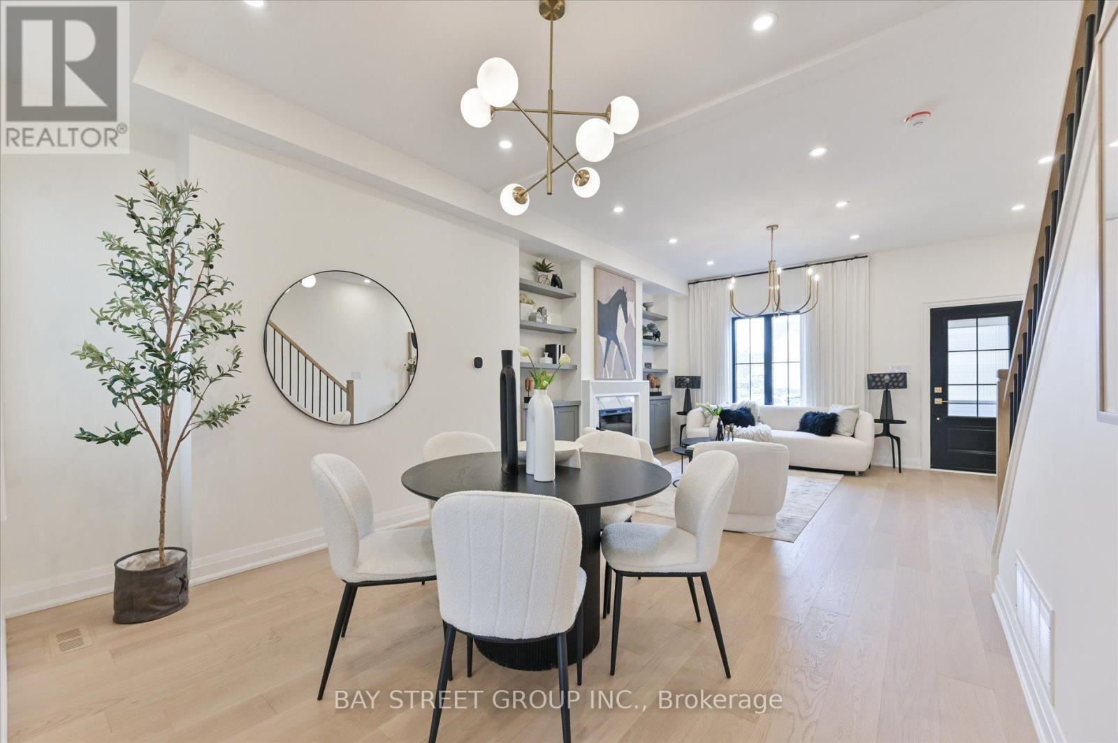 547 Eastern Avenue, Toronto, ON - Indoor Photo Showing Dining Room