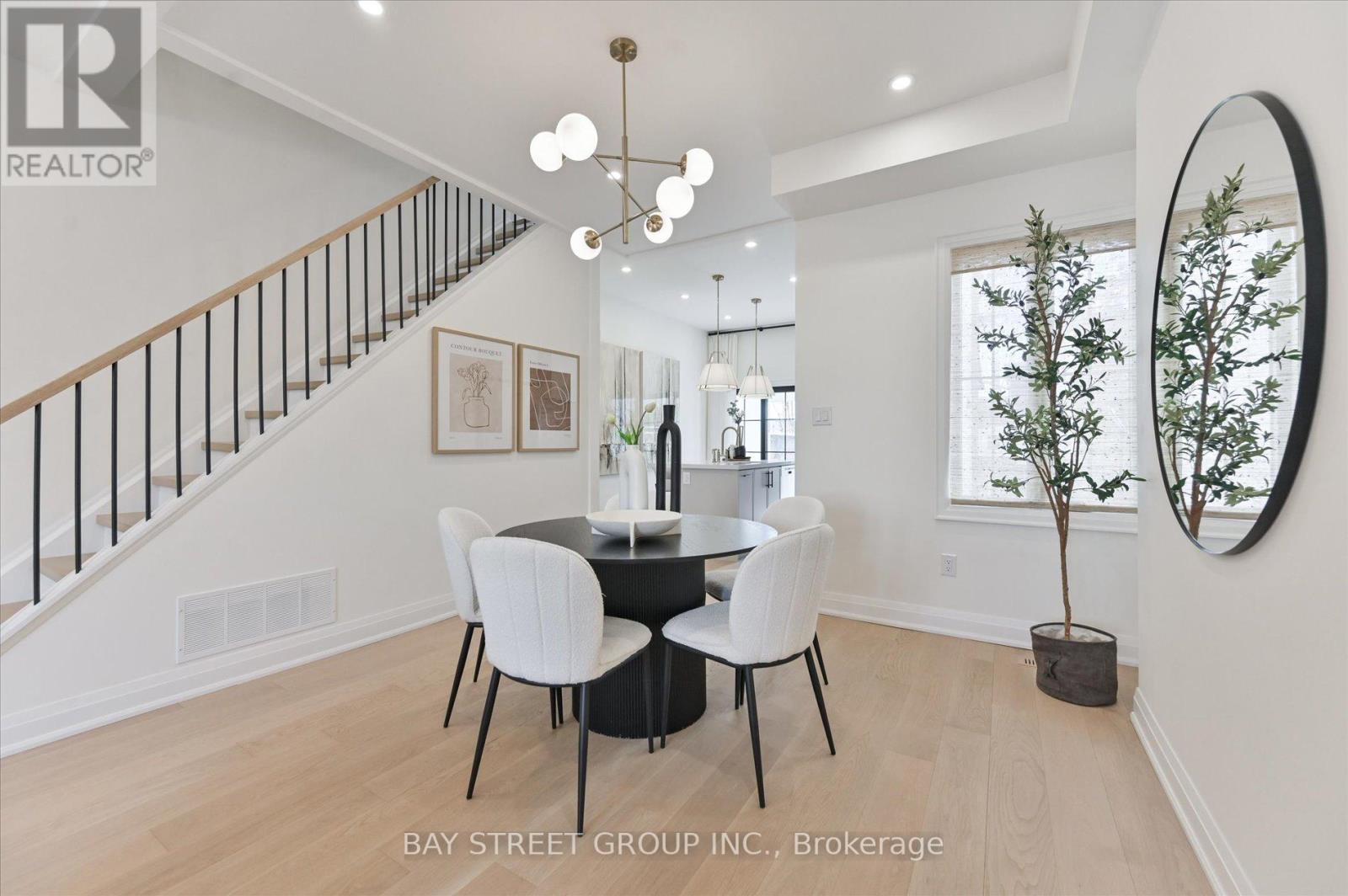 547 Eastern Avenue, Toronto, ON - Indoor Photo Showing Dining Room