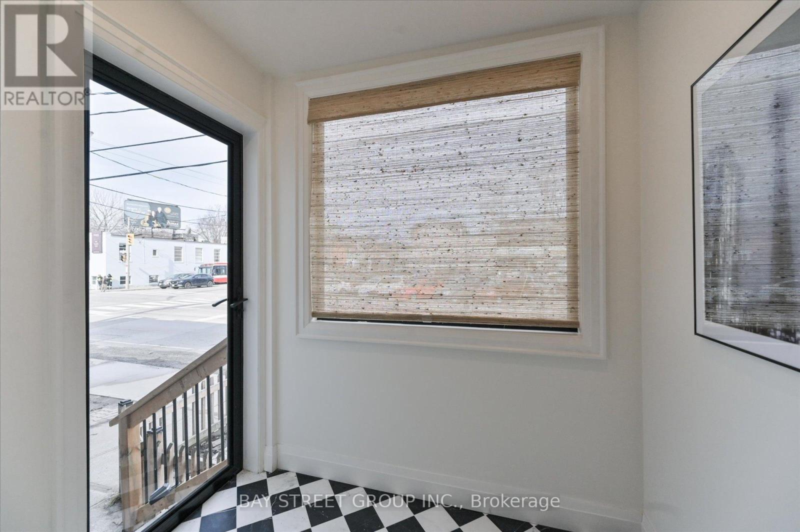 547 Eastern Avenue, Toronto, ON - Indoor Photo Showing Other Room