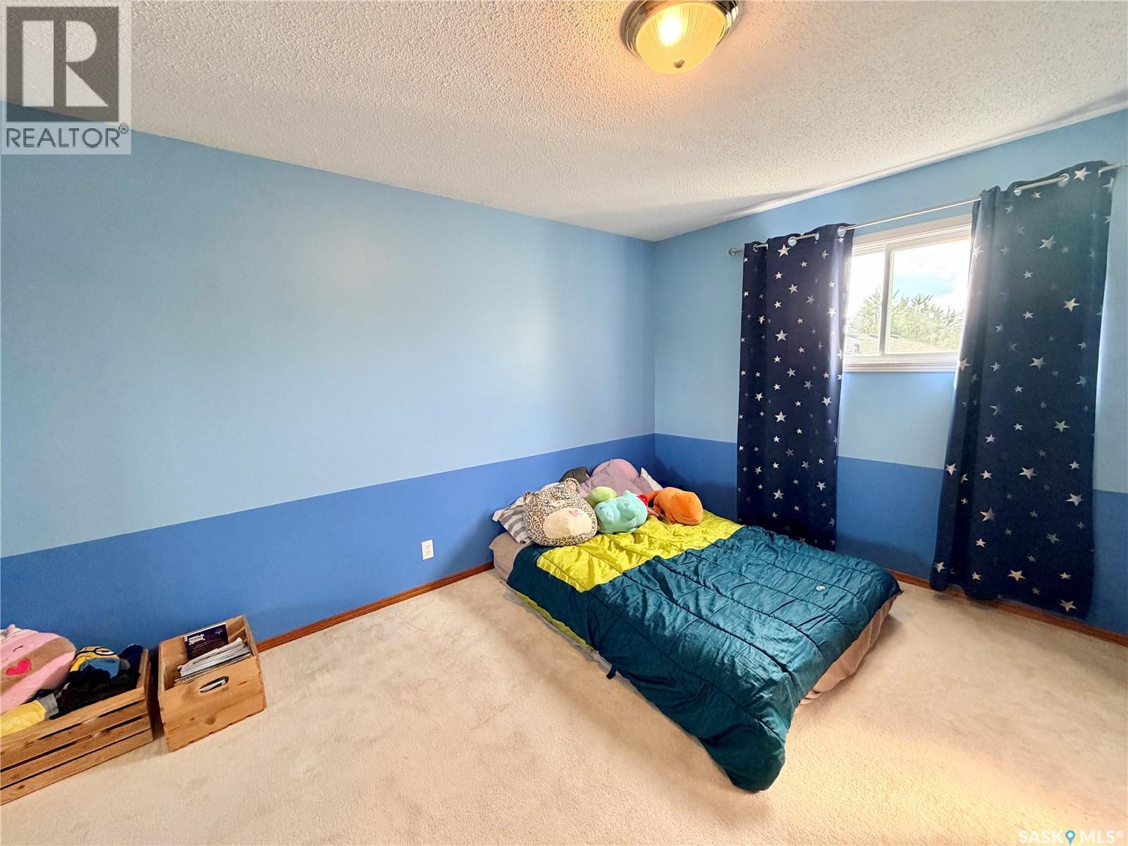 2173 Douglas Avenue, North Battleford, SK - Indoor Photo Showing Bedroom