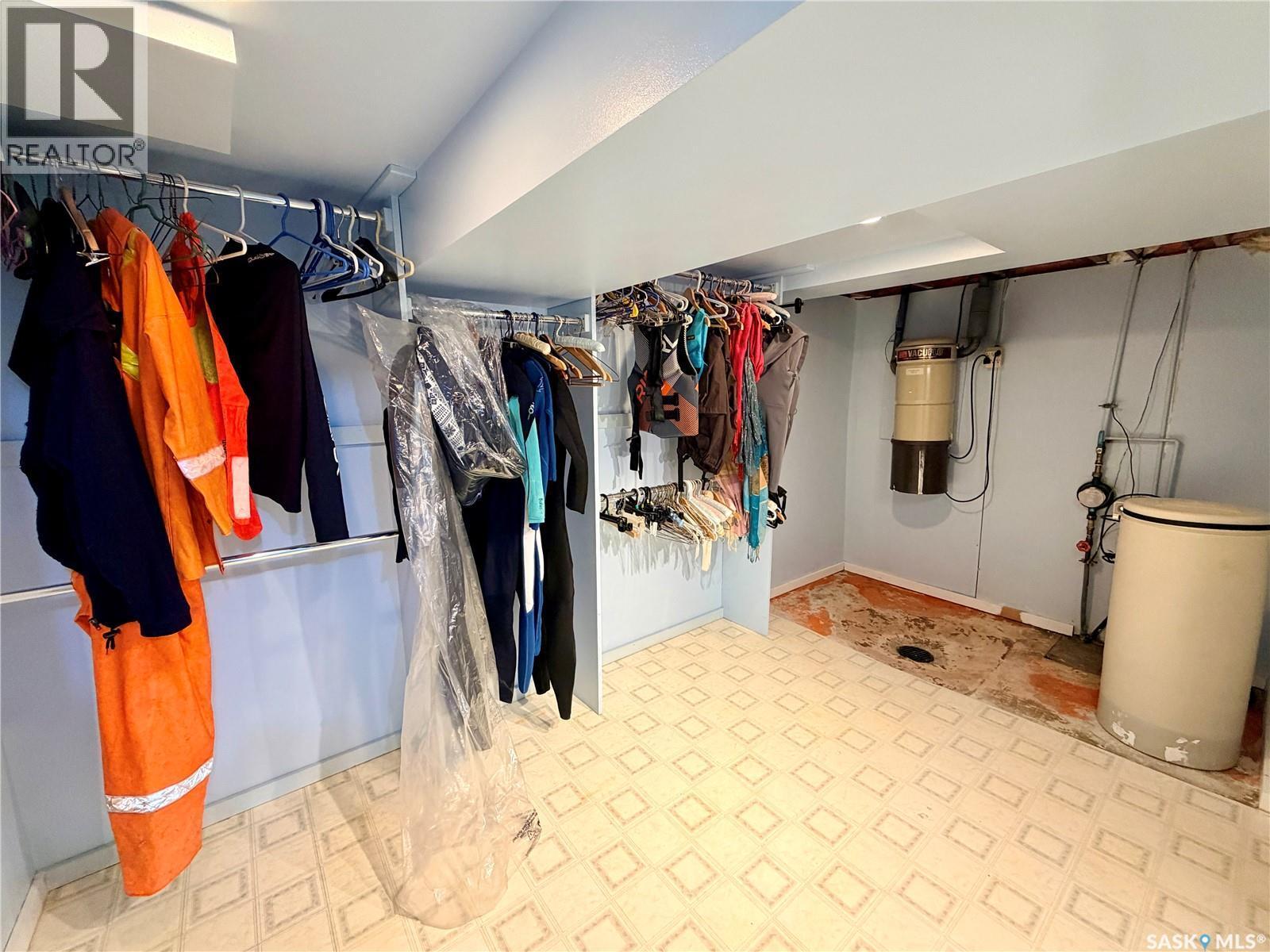 2173 Douglas Avenue, North Battleford, SK - Indoor With Storage
