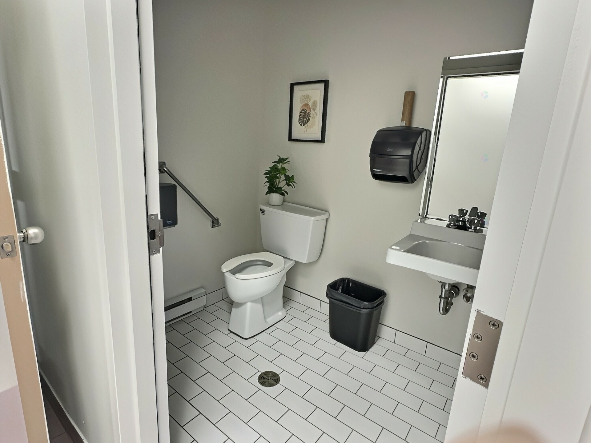 Salle d'eau - 25 Rue Gamble E., Rouyn-Noranda, QC - Indoor Photo Showing Bathroom