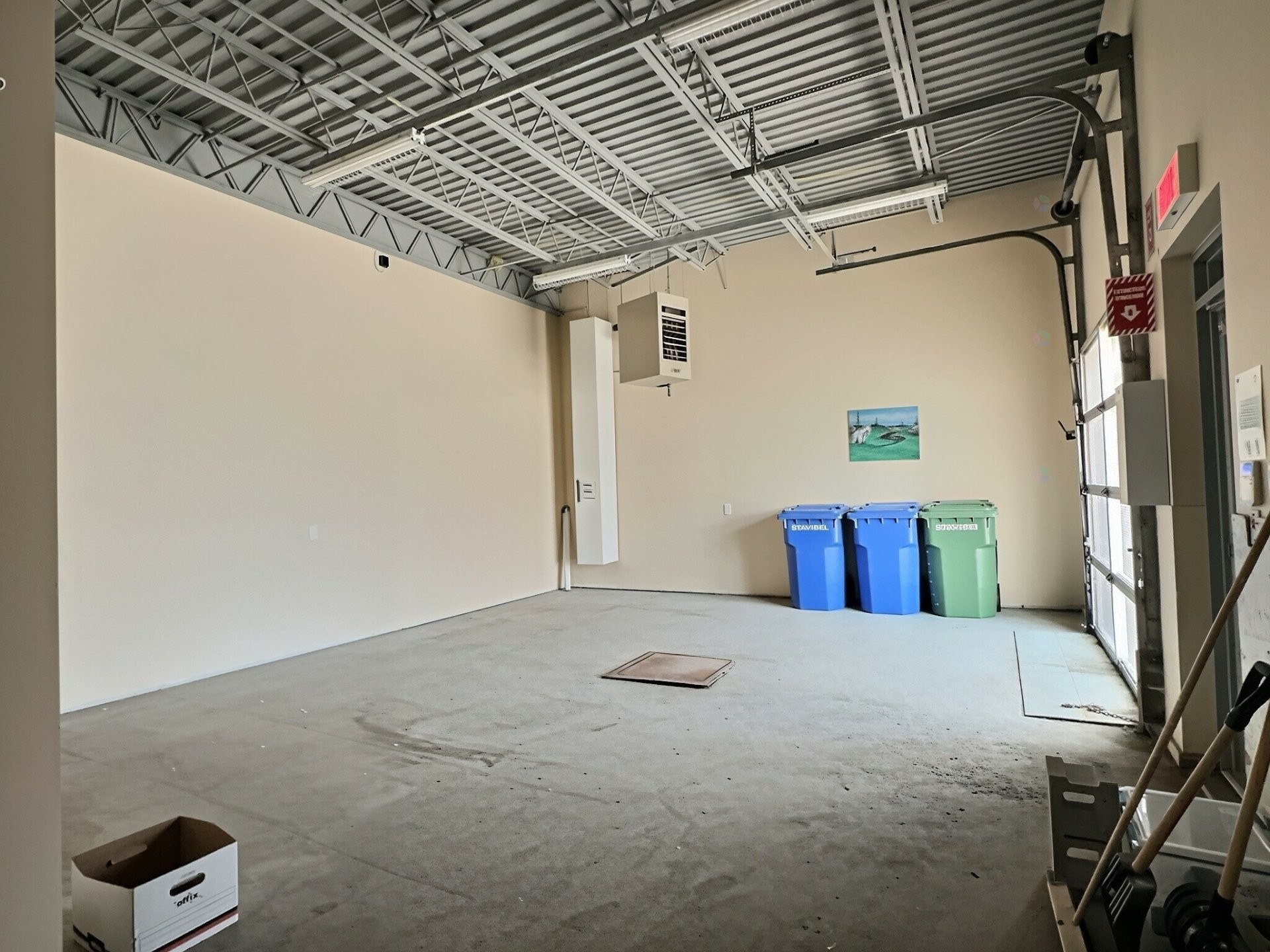 Garage - 25 Rue Gamble E., Rouyn-Noranda, QC - Indoor