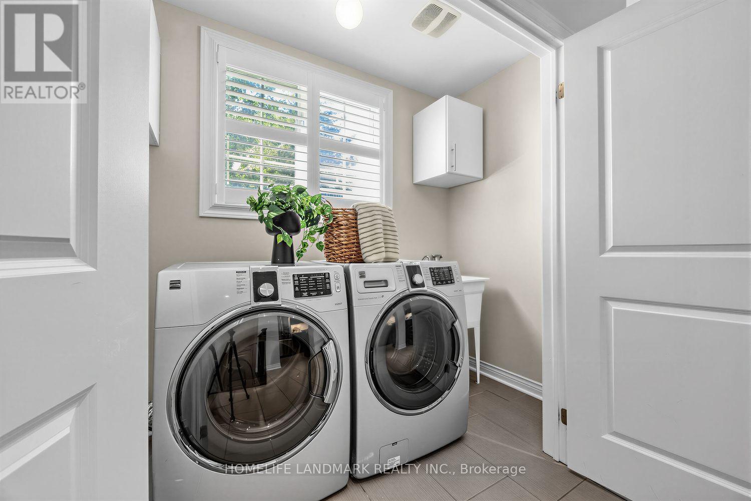 50 Keith-Wright Crescent, Ajax, ON - Indoor Photo Showing Laundry Room