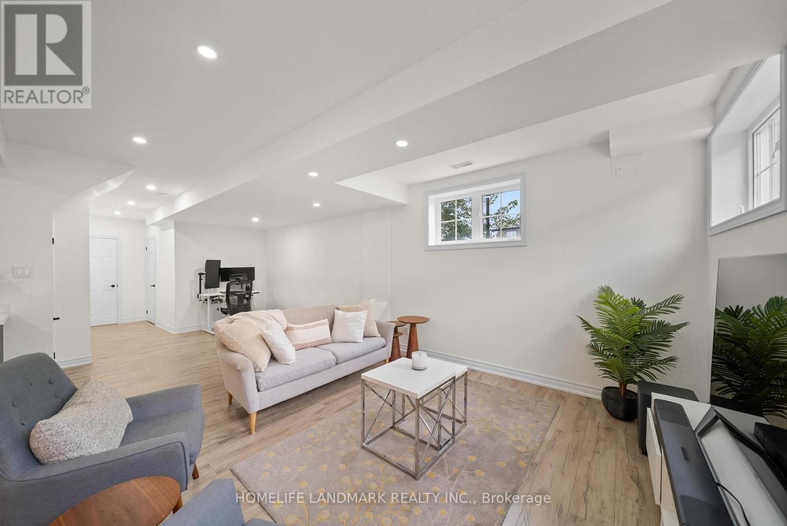 50 Keith-Wright Crescent, Ajax, ON - Indoor Photo Showing Living Room