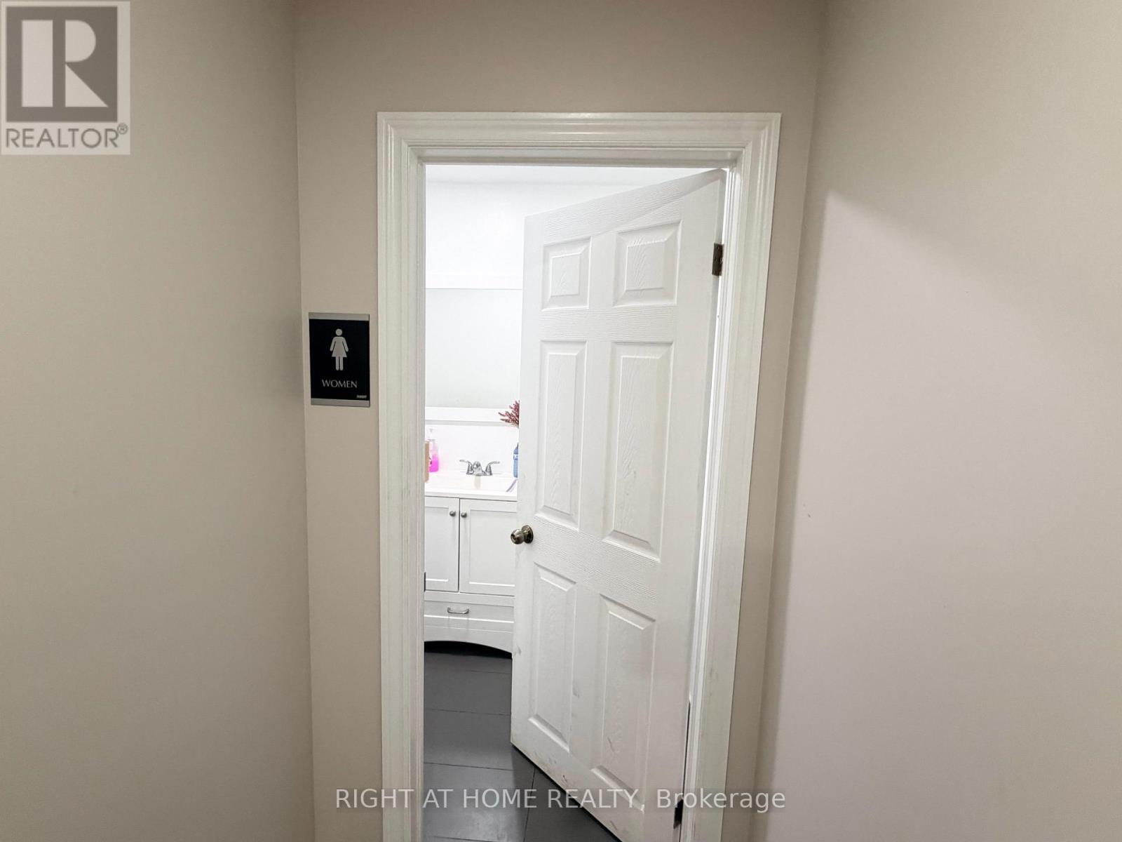 2891 Danforth Avenue, Toronto, ON