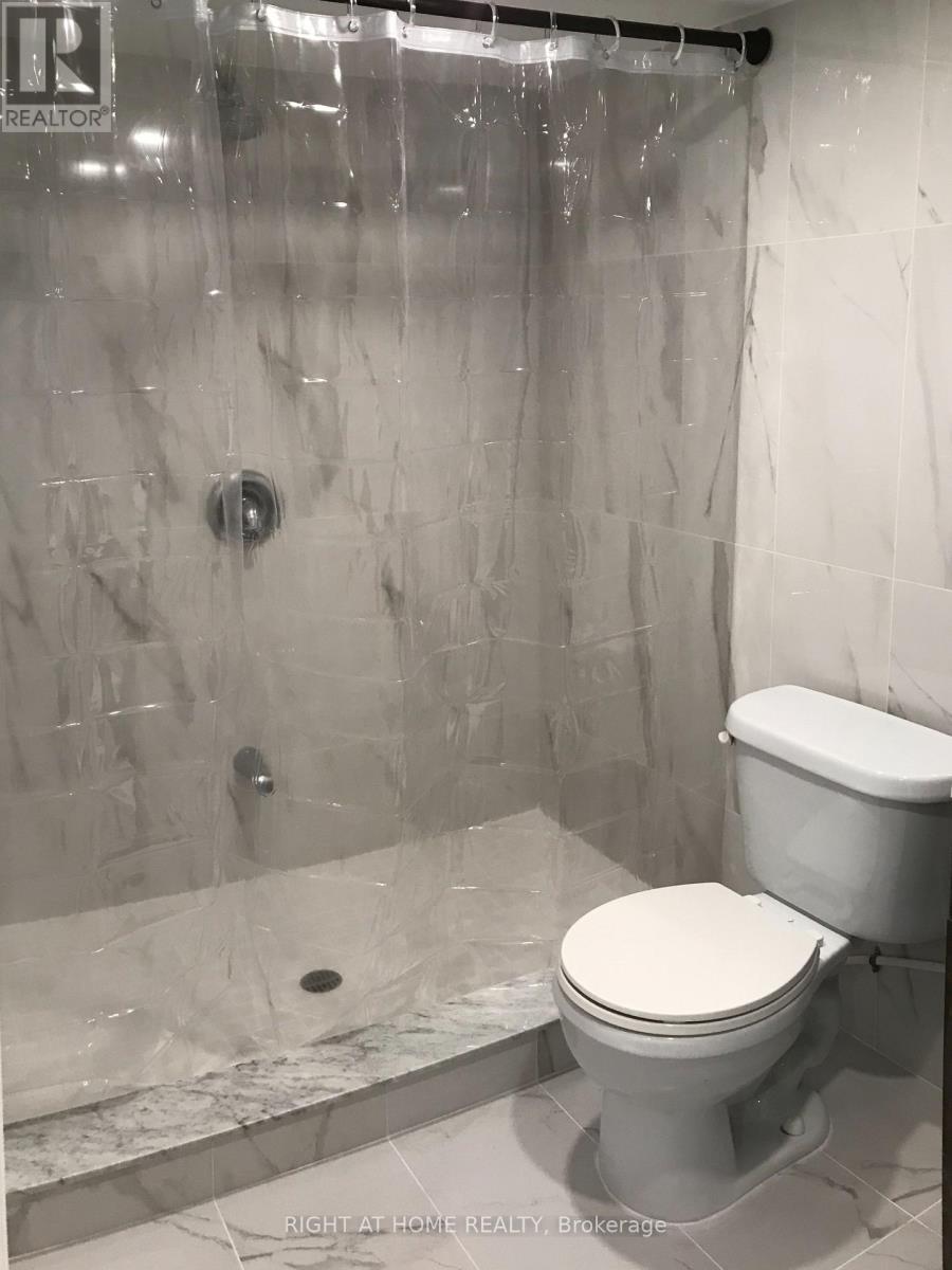 113 Southwood Drive, Kitchener, ON - Indoor Photo Showing Bathroom